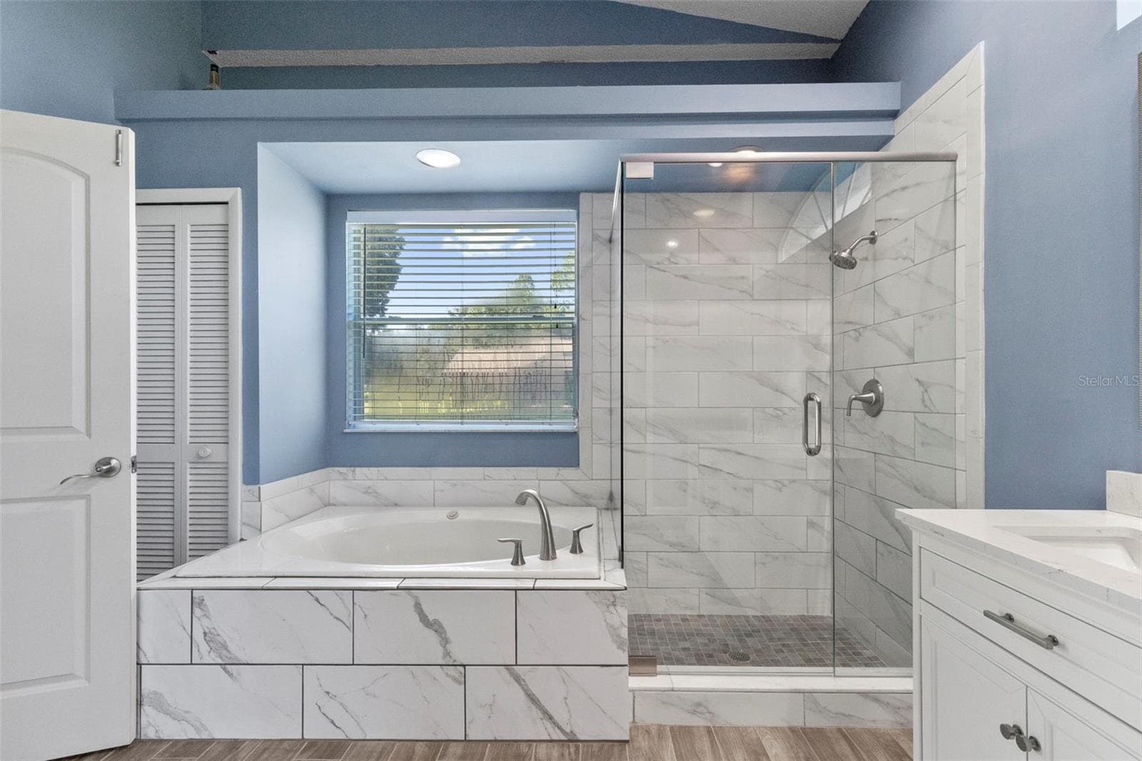 Ensuite primary bathroom - 17269 RAINTREE RD, LUTZ