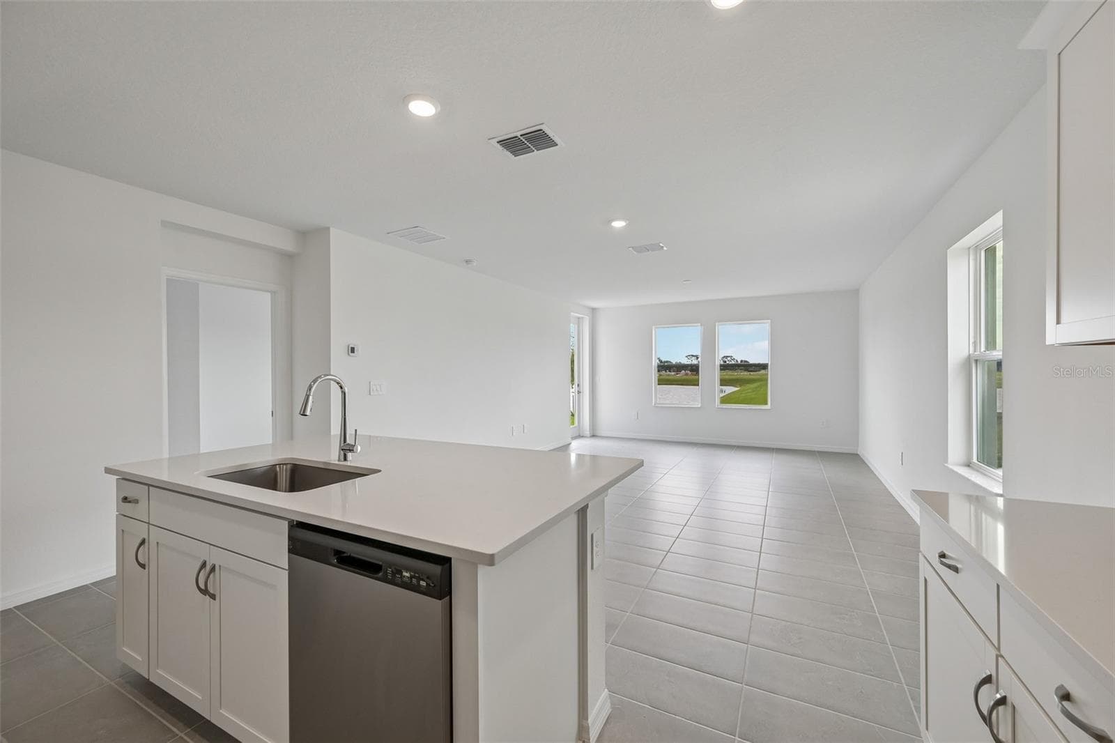 Single Family Residence at 9014 OPTIMIST WAY, PALMETTO, photo 5 of 29