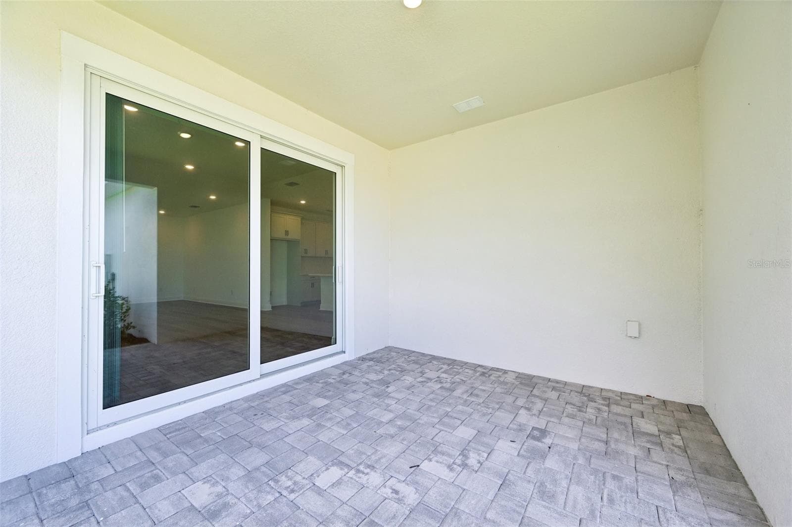 Townhouse at 4454 SUNSET GARDEN ST, BRADENTON, photo 2 of 23