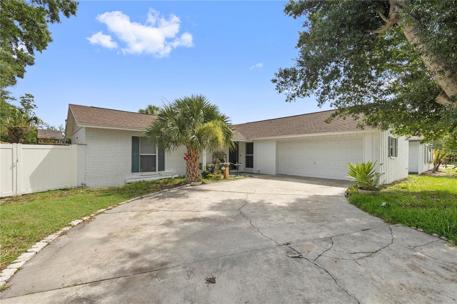 7529 ARMAND CIR