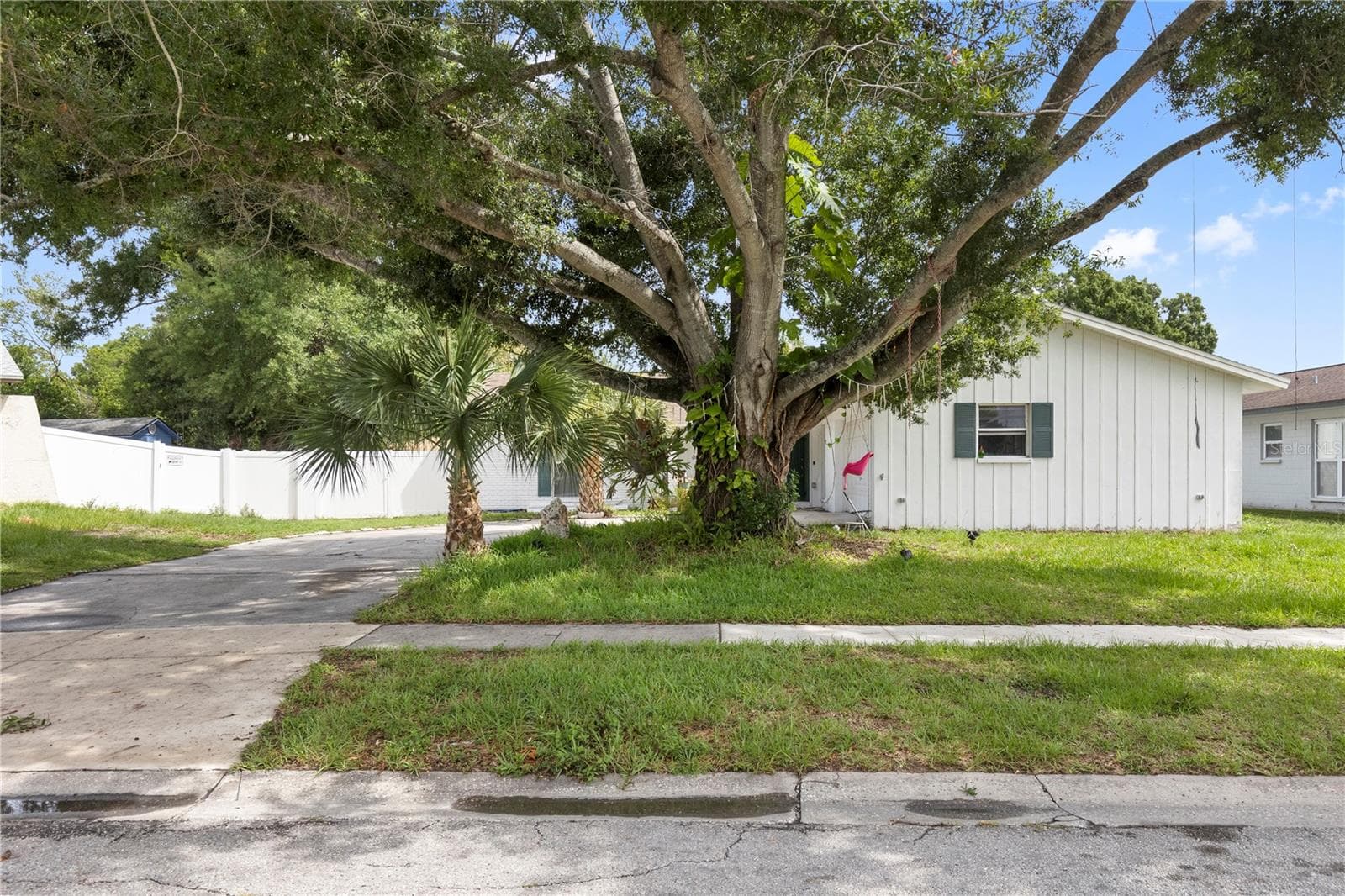 Single Family Residence at 7529 ARMAND CIR, TAMPA, photo 2 of 50