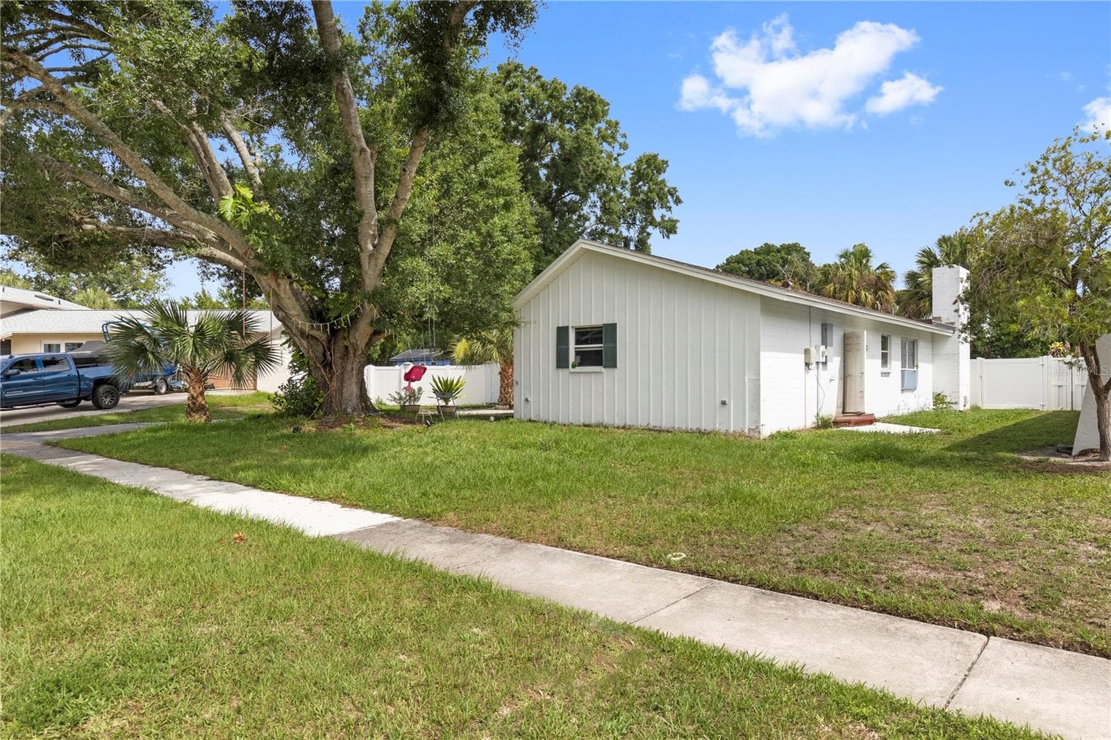Single Family Residence at 7529 ARMAND CIR, TAMPA, photo 4 of 50