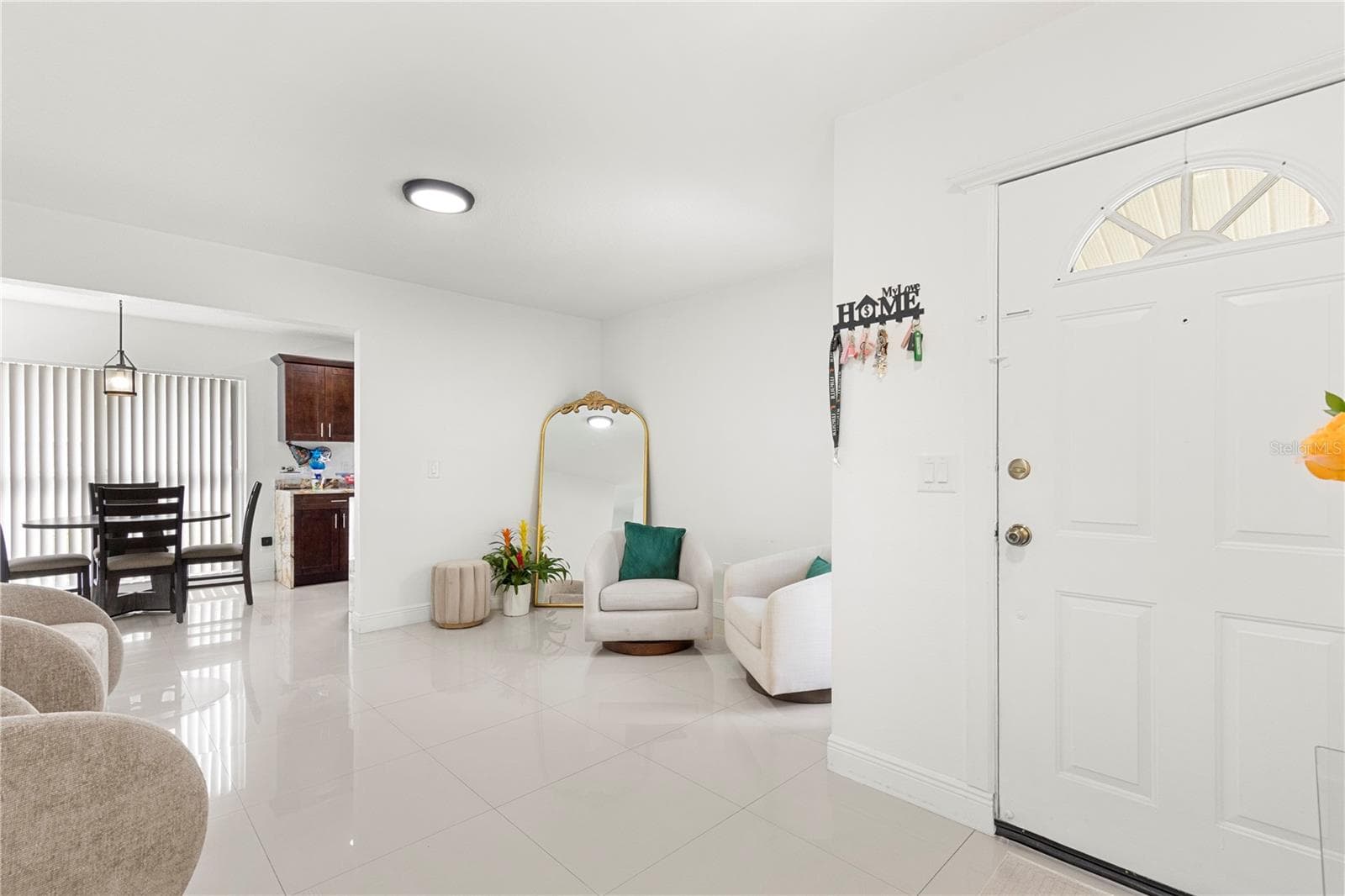 Single Family Residence at 7529 ARMAND CIR, TAMPA, photo 14 of 50