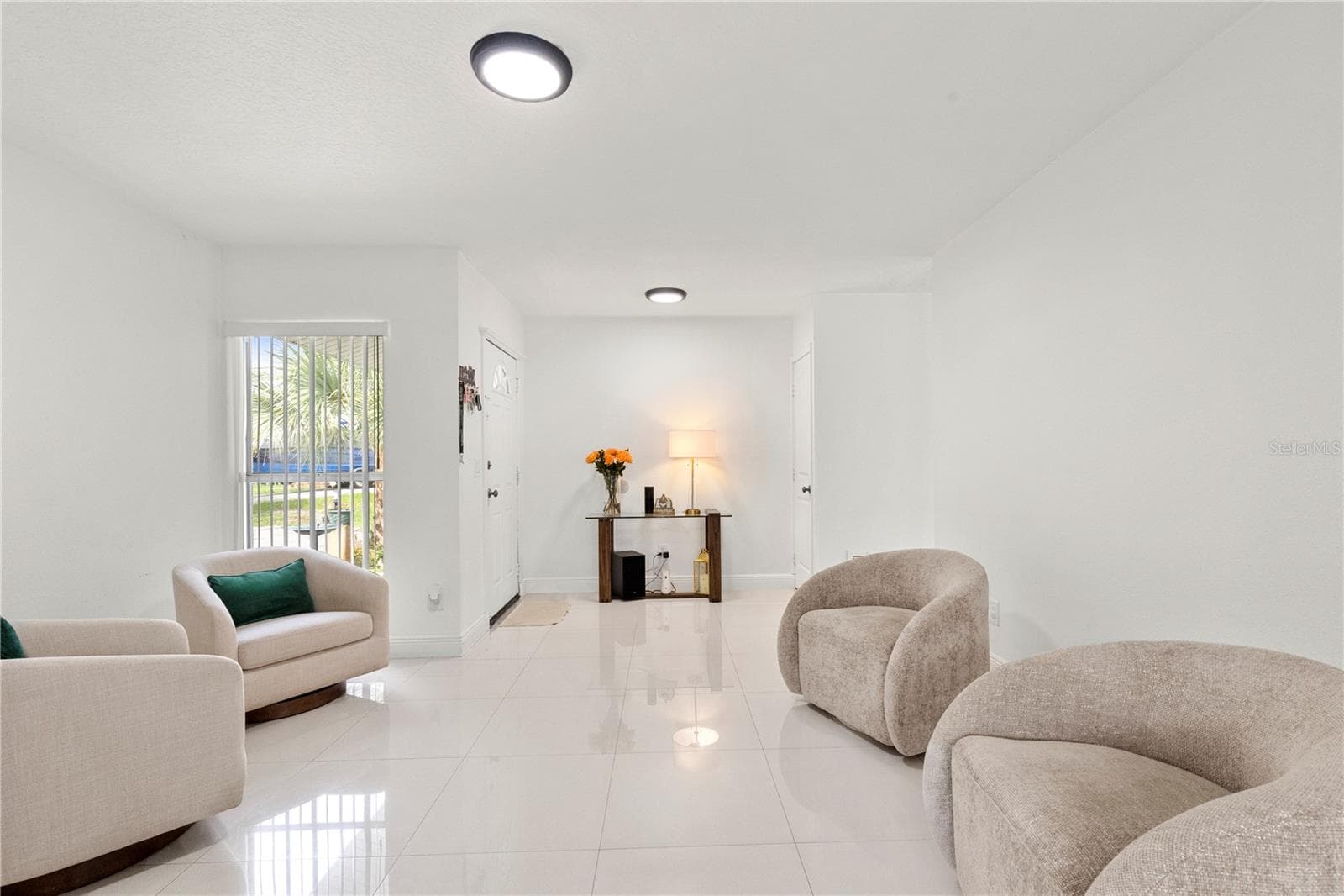 Single Family Residence at 7529 ARMAND CIR, TAMPA, photo 17 of 50