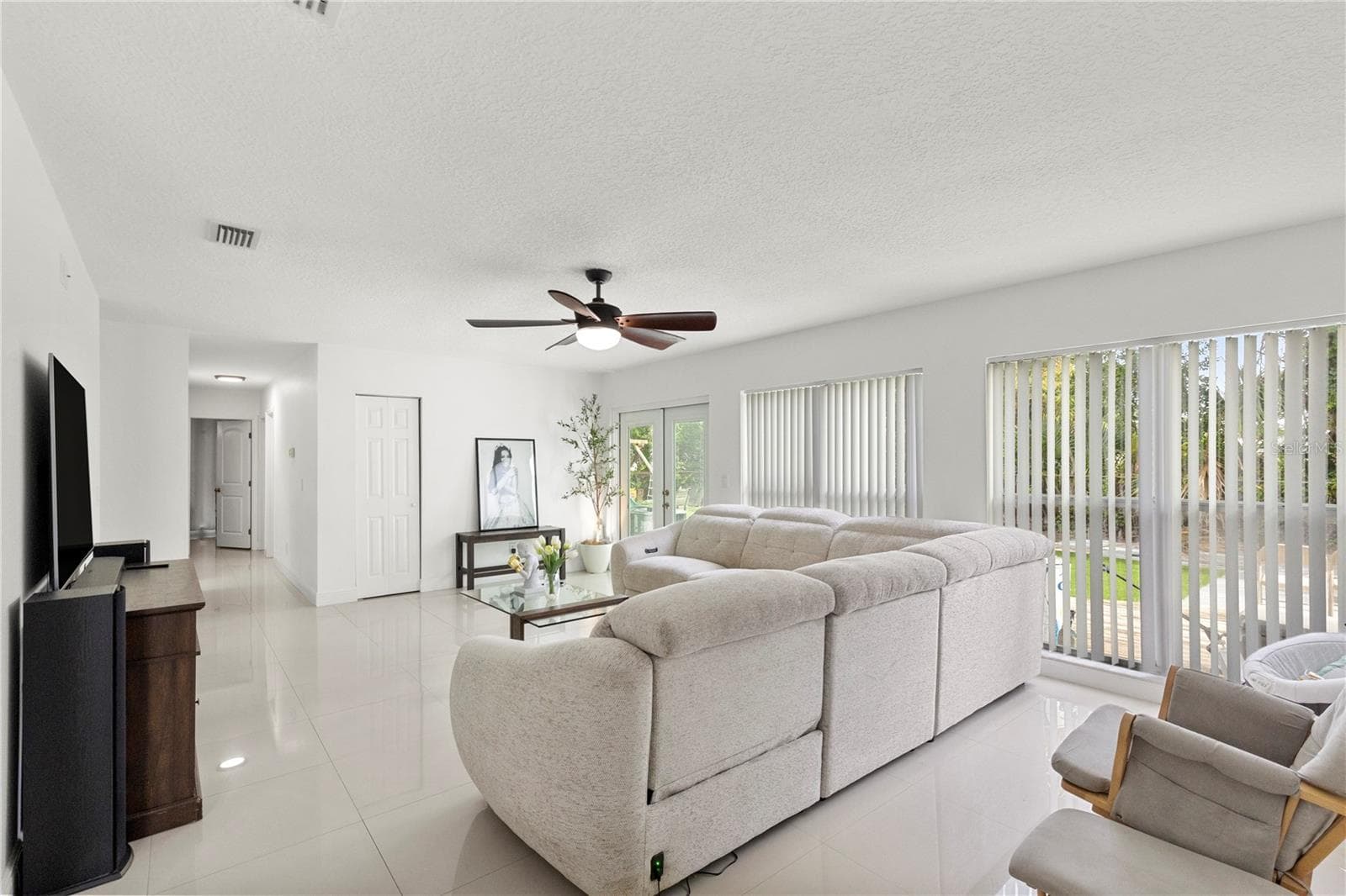 Single Family Residence at 7529 ARMAND CIR, TAMPA, photo 23 of 50