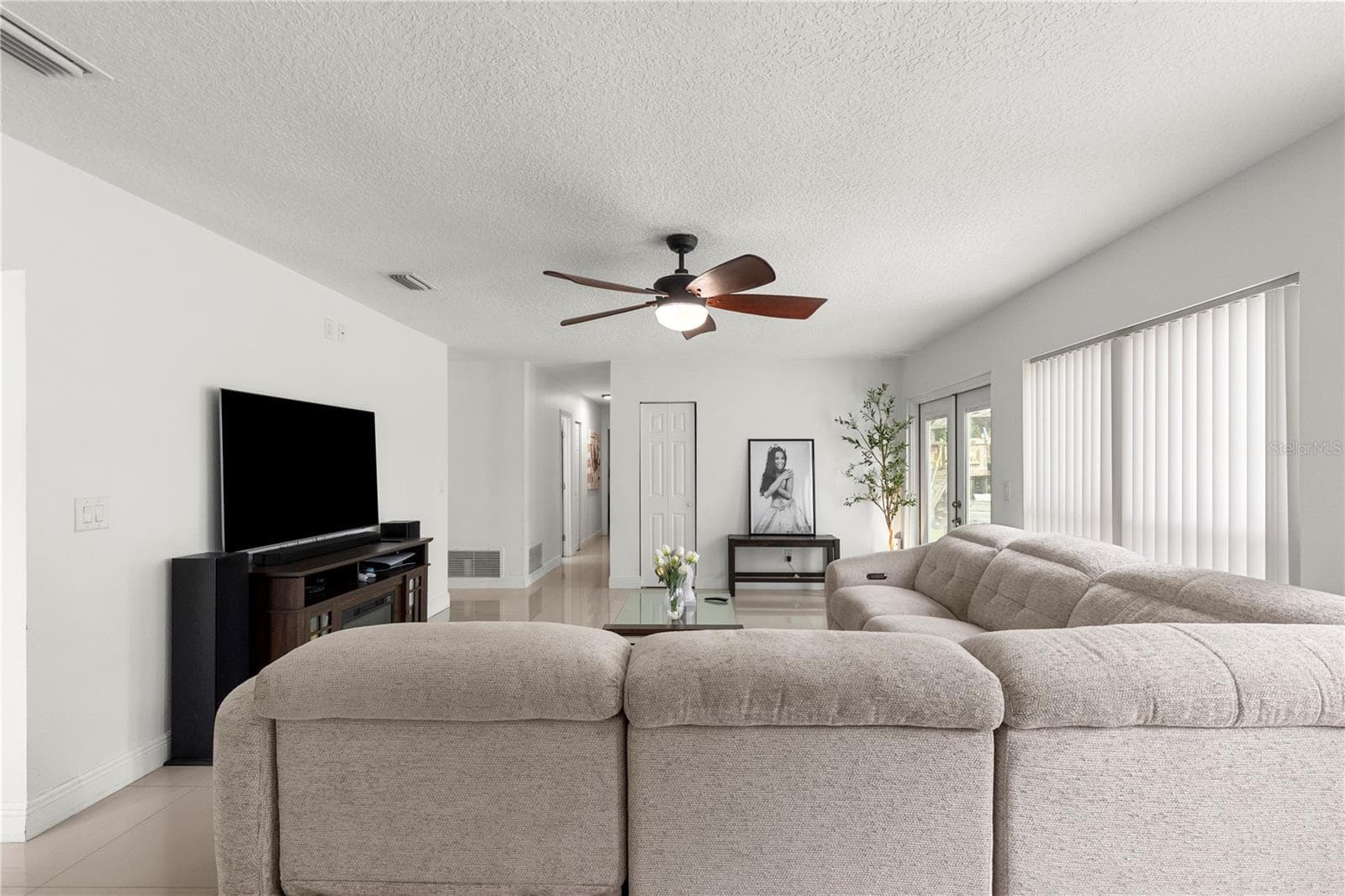Single Family Residence at 7529 ARMAND CIR, TAMPA, photo 24 of 50