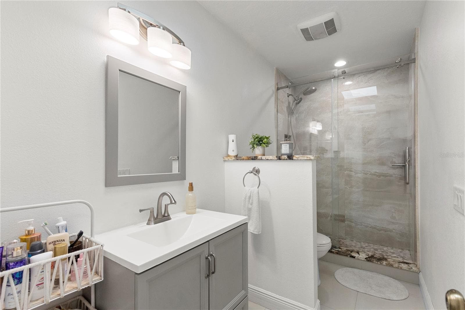 Single Family Residence at 7529 ARMAND CIR, TAMPA, photo 27 of 50