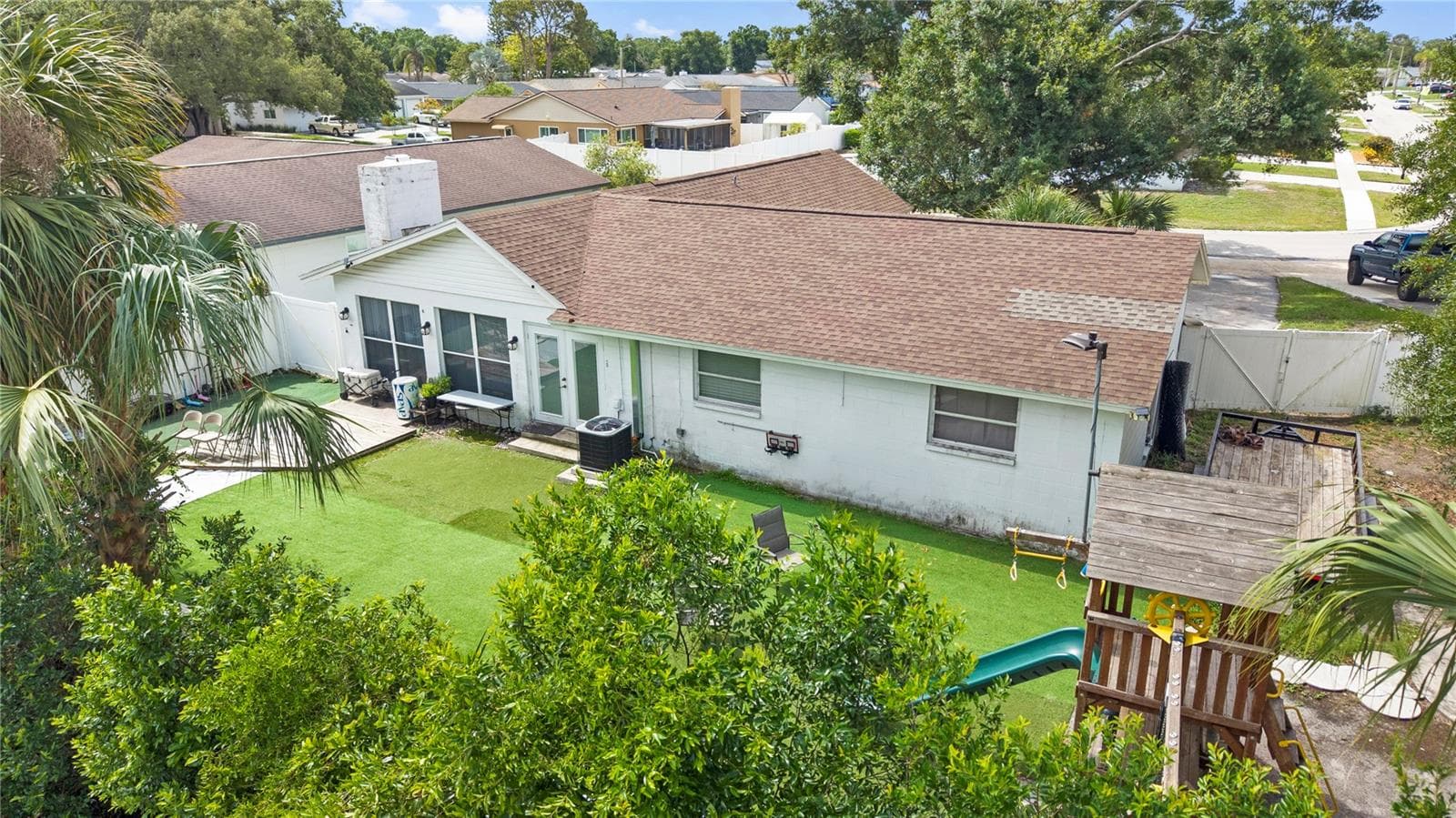 Single Family Residence at 7529 ARMAND CIR, TAMPA, photo 43 of 50