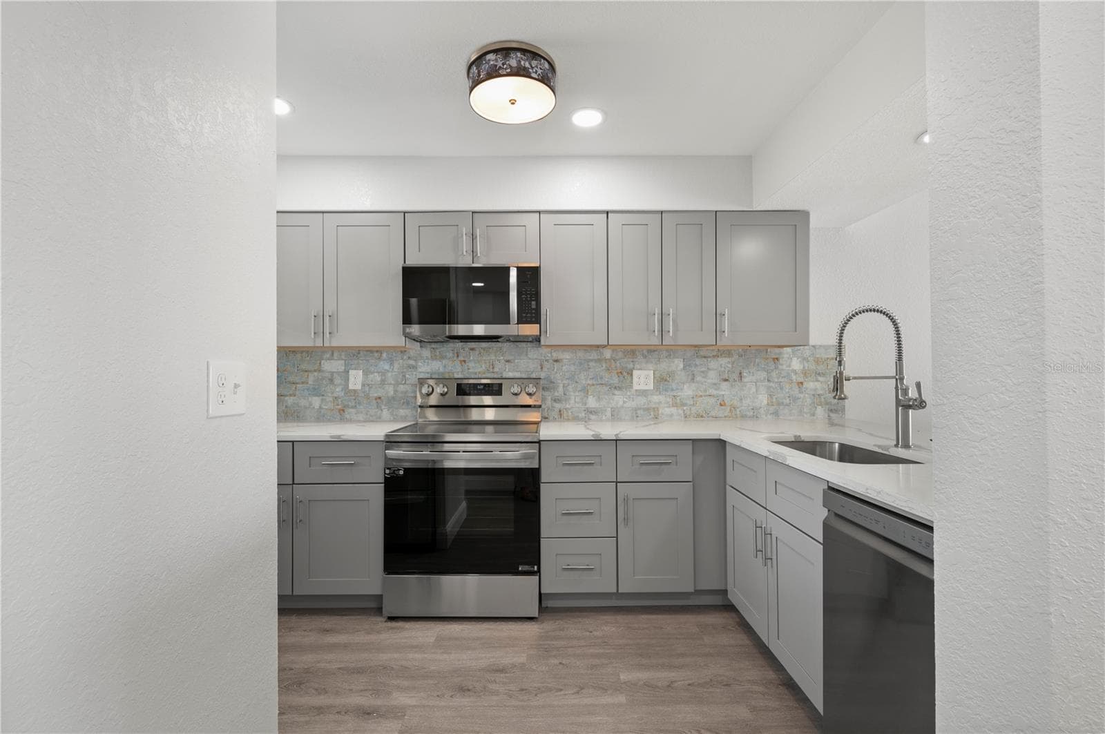 Condominium at 1751 BEACH RD #404, ENGLEWOOD, photo 6 of 35