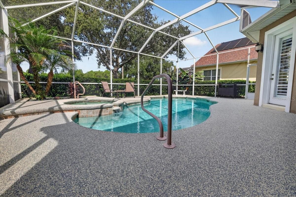 Single Family Residence at 5 CAPTIVA AT LIONSPAW, DAYTONA BEACH, photo 7 of 31