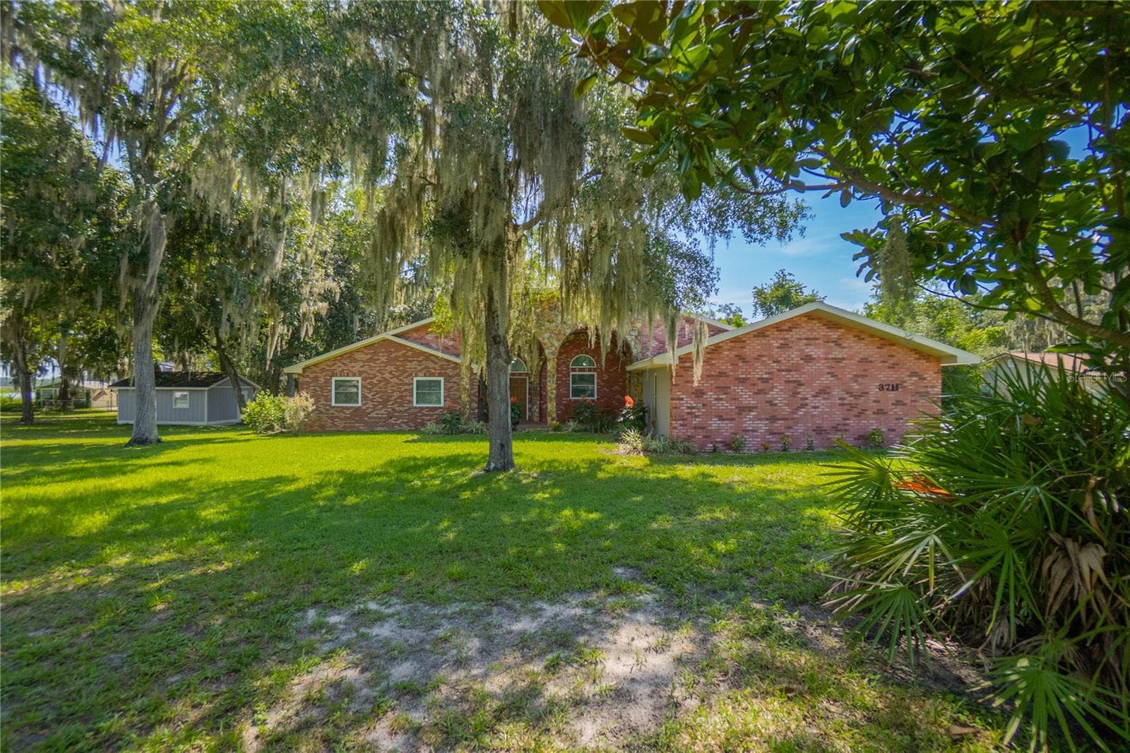 3711 E TURQUOISE DR