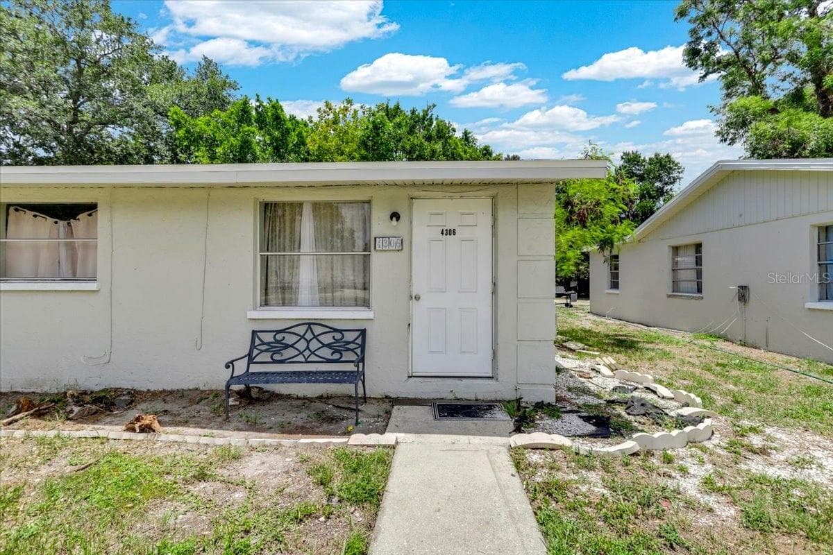 Duplex at 4306 9TH ST E, BRADENTON, photo 26 of 46