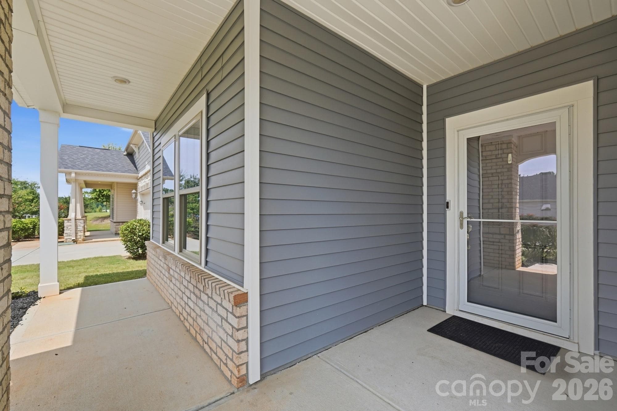 Single Family Residence at 9423 Festival Way, Charlotte, photo 4 of 26