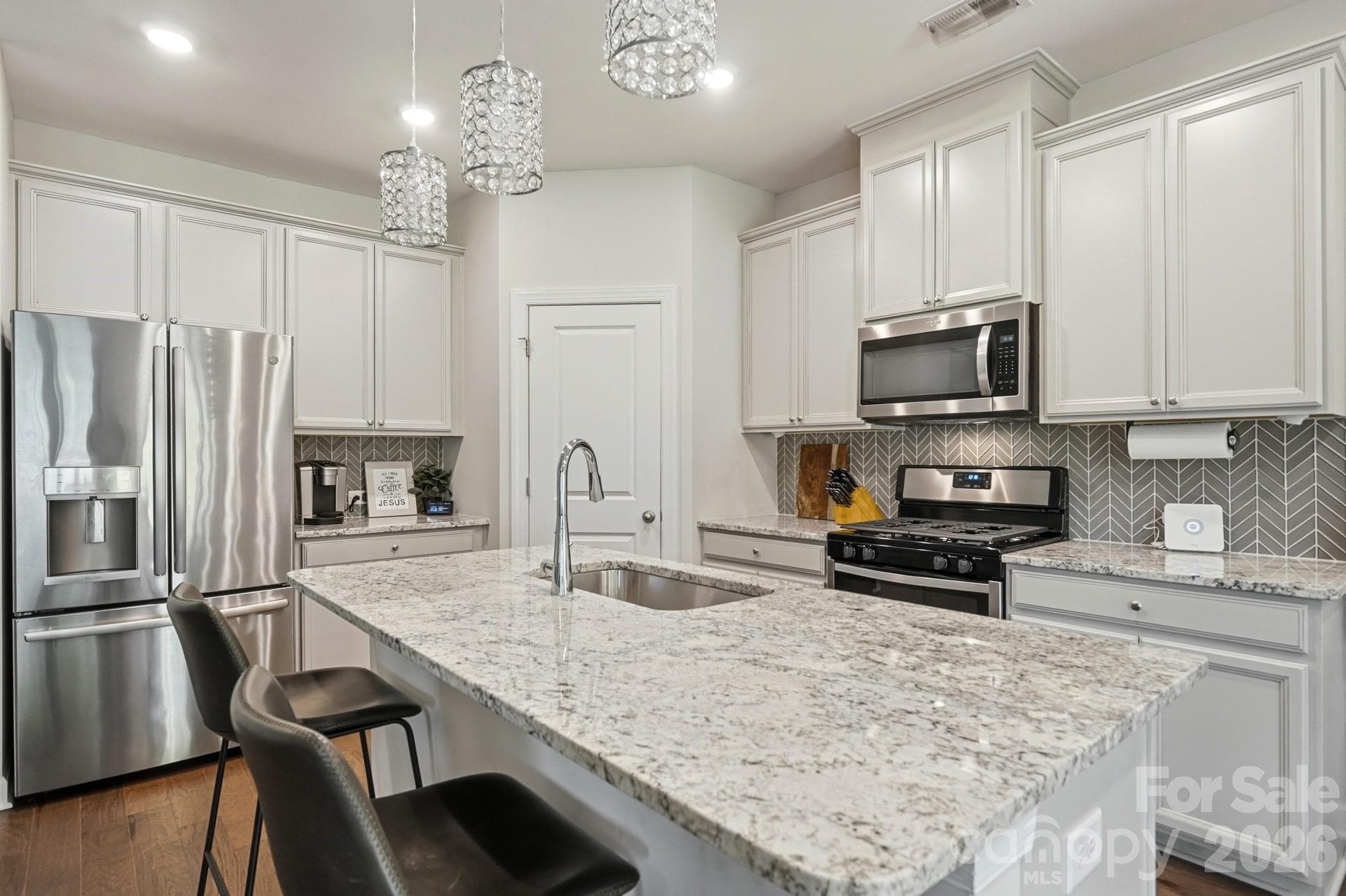 Single Family Residence at 9423 Festival Way, Charlotte, photo 6 of 26