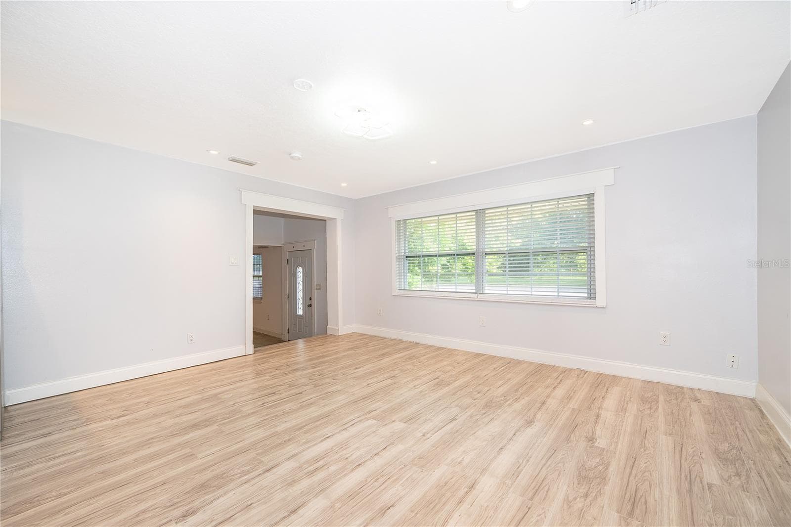 Single Family Residence at 324 SEMINOLA BLVD, CASSELBERRY, photo 9 of 35