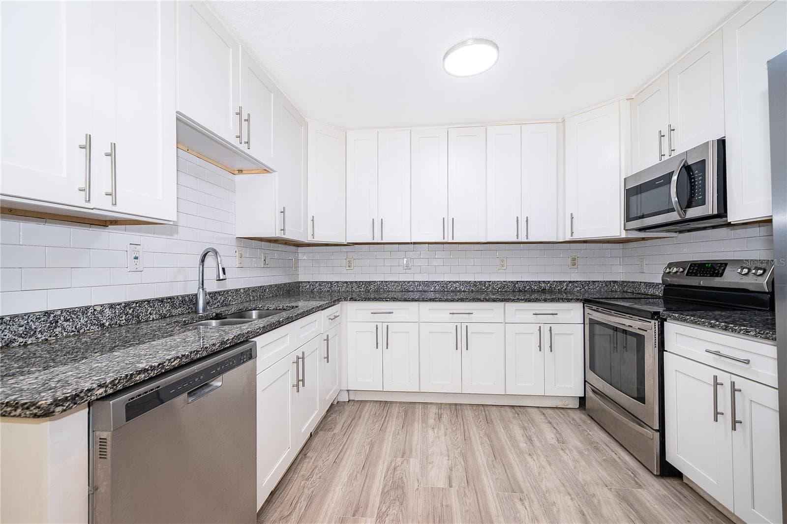 Single Family Residence at 324 SEMINOLA BLVD, CASSELBERRY, photo 11 of 35