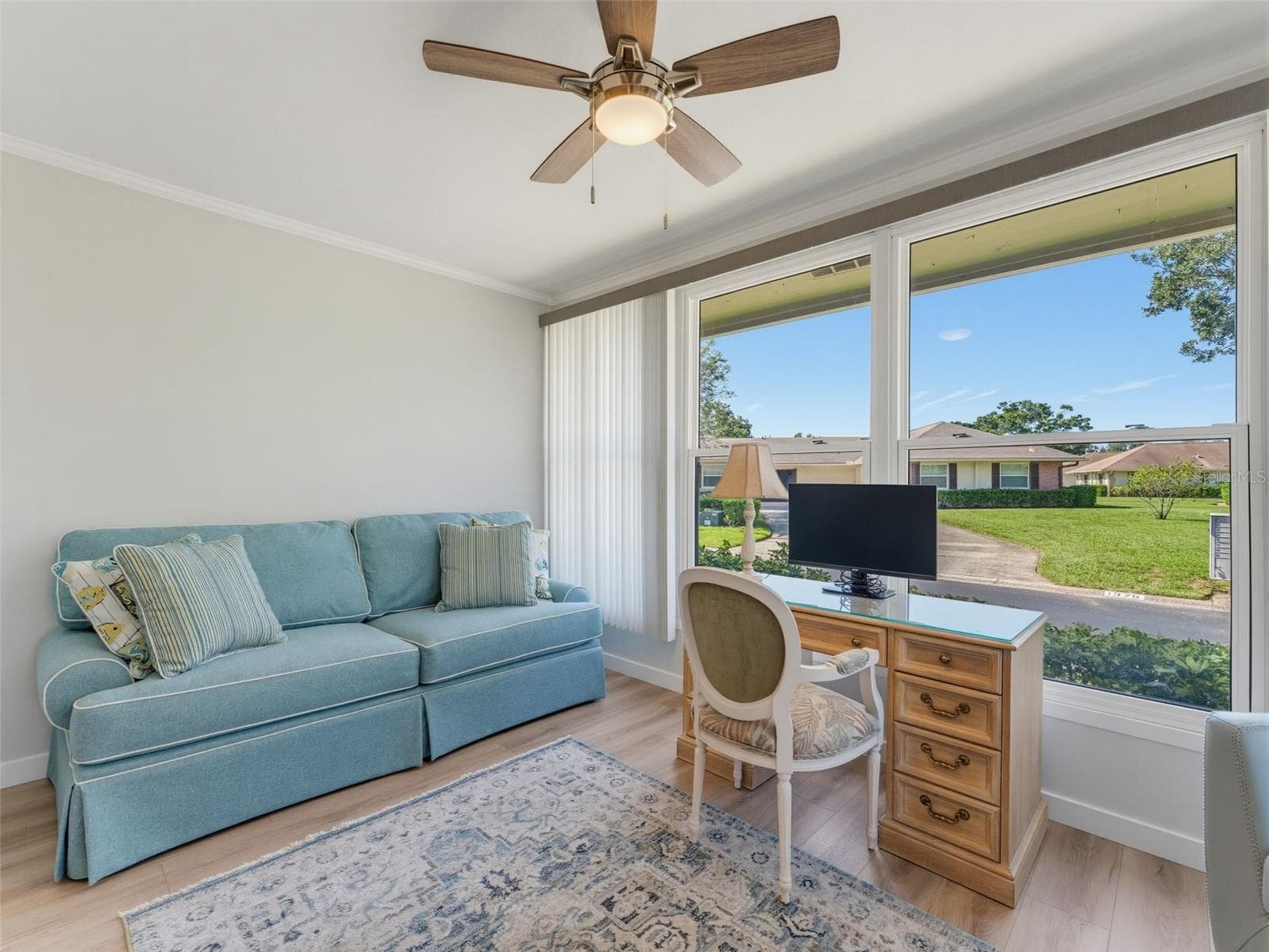 Light and bright - 1372 CARLISLE CT, DUNEDIN
