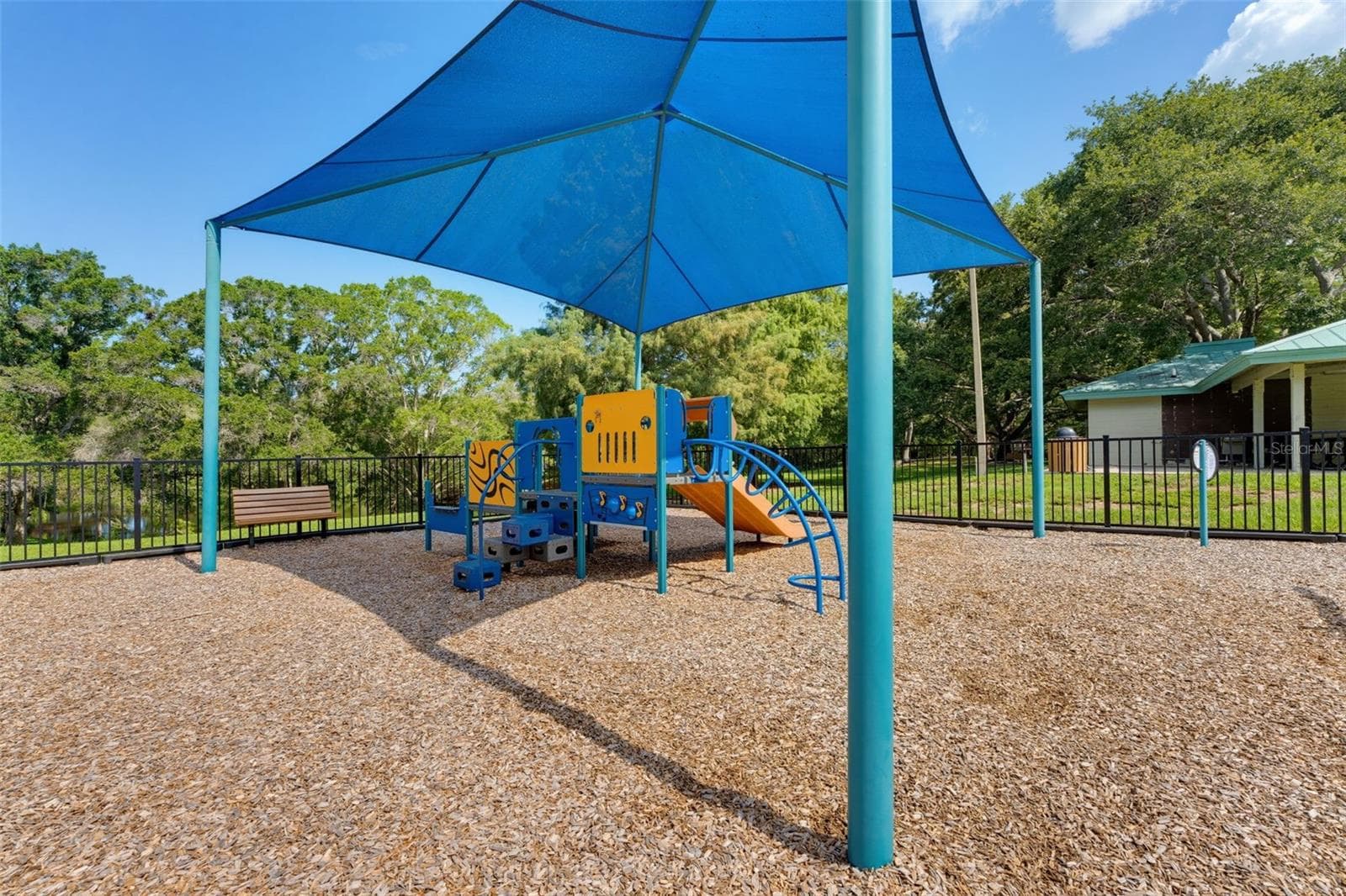 Community park - 1372 CARLISLE CT, DUNEDIN