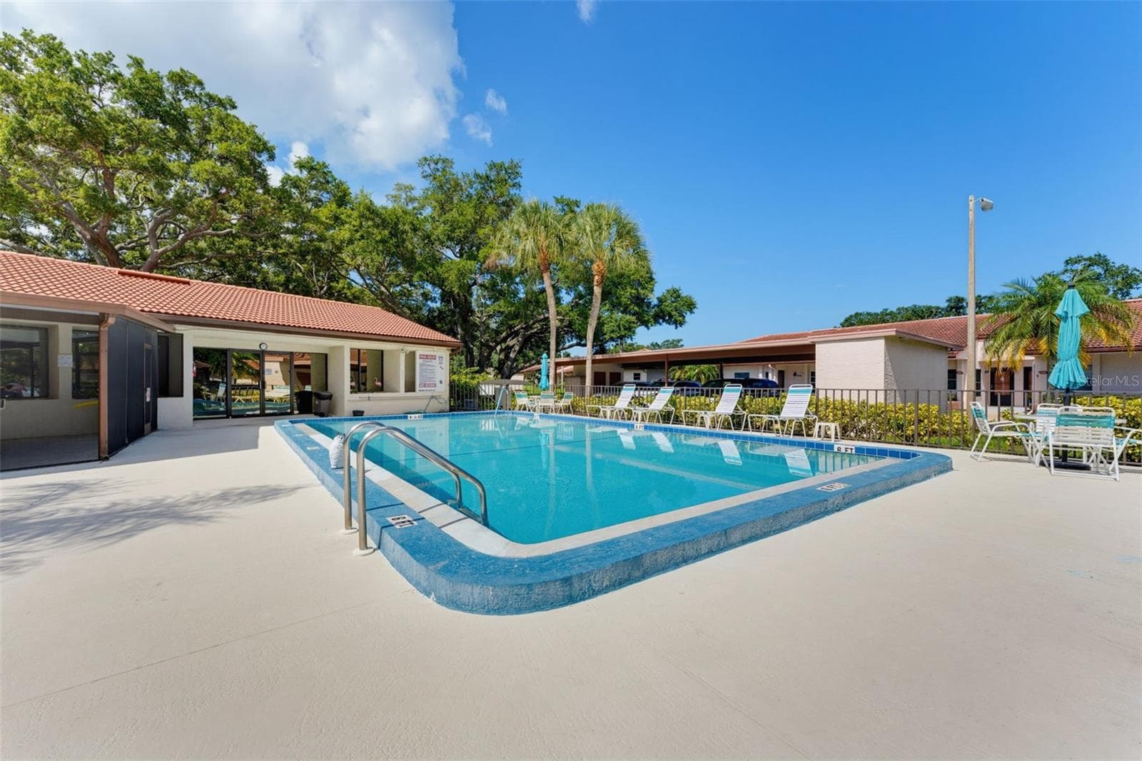 Pool #2 heated - 1372 CARLISLE CT, DUNEDIN