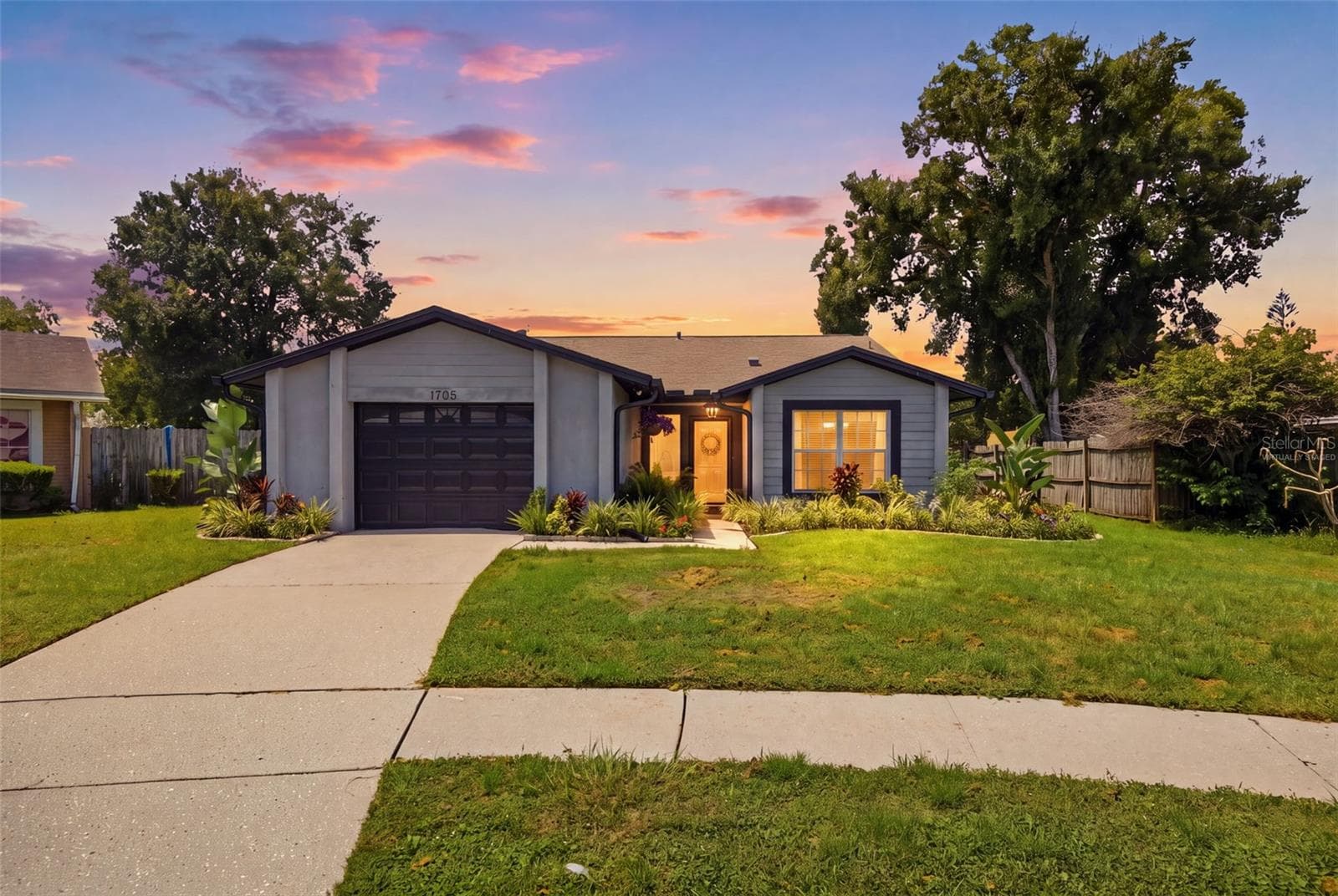 1705 CINNABAR CT