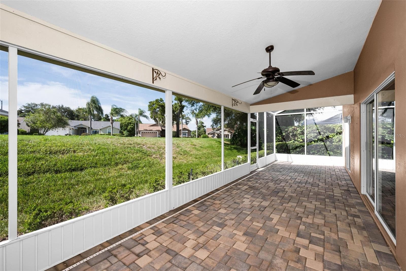 Lanai - 8919 KEATS DR, HUDSON