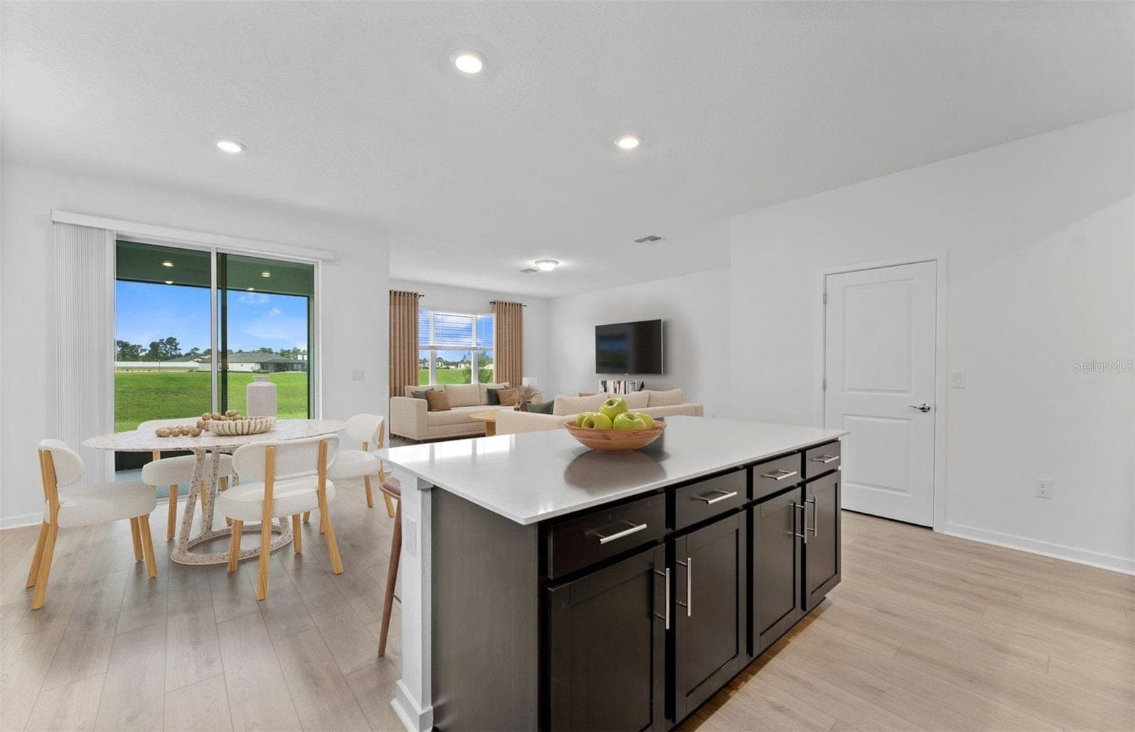 Virutally Staged - Open Kitchen - 4278 OBSIDIAN DR, SPRING HILL
