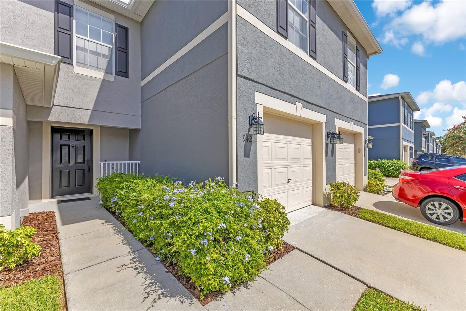 Townhouse at 942 COQUINA ROCK ST, ORLANDO, photo 2 of 61