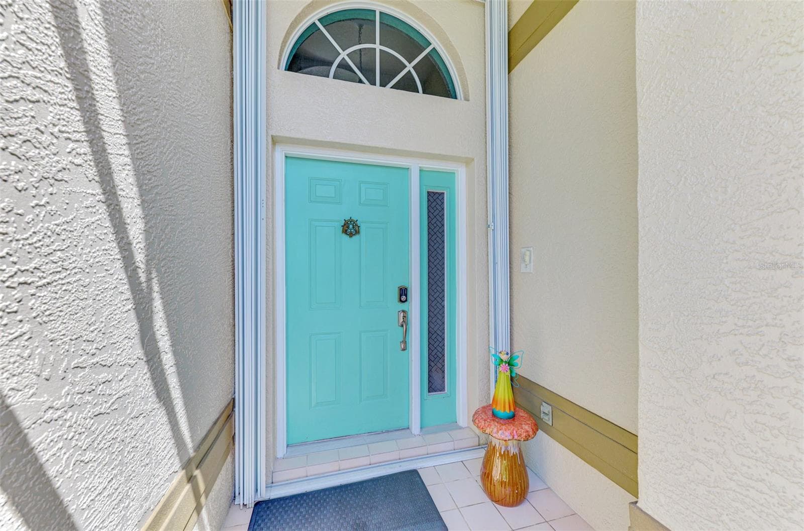 Covered Entrance - 8252 PARKSIDE DR, ENGLEWOOD