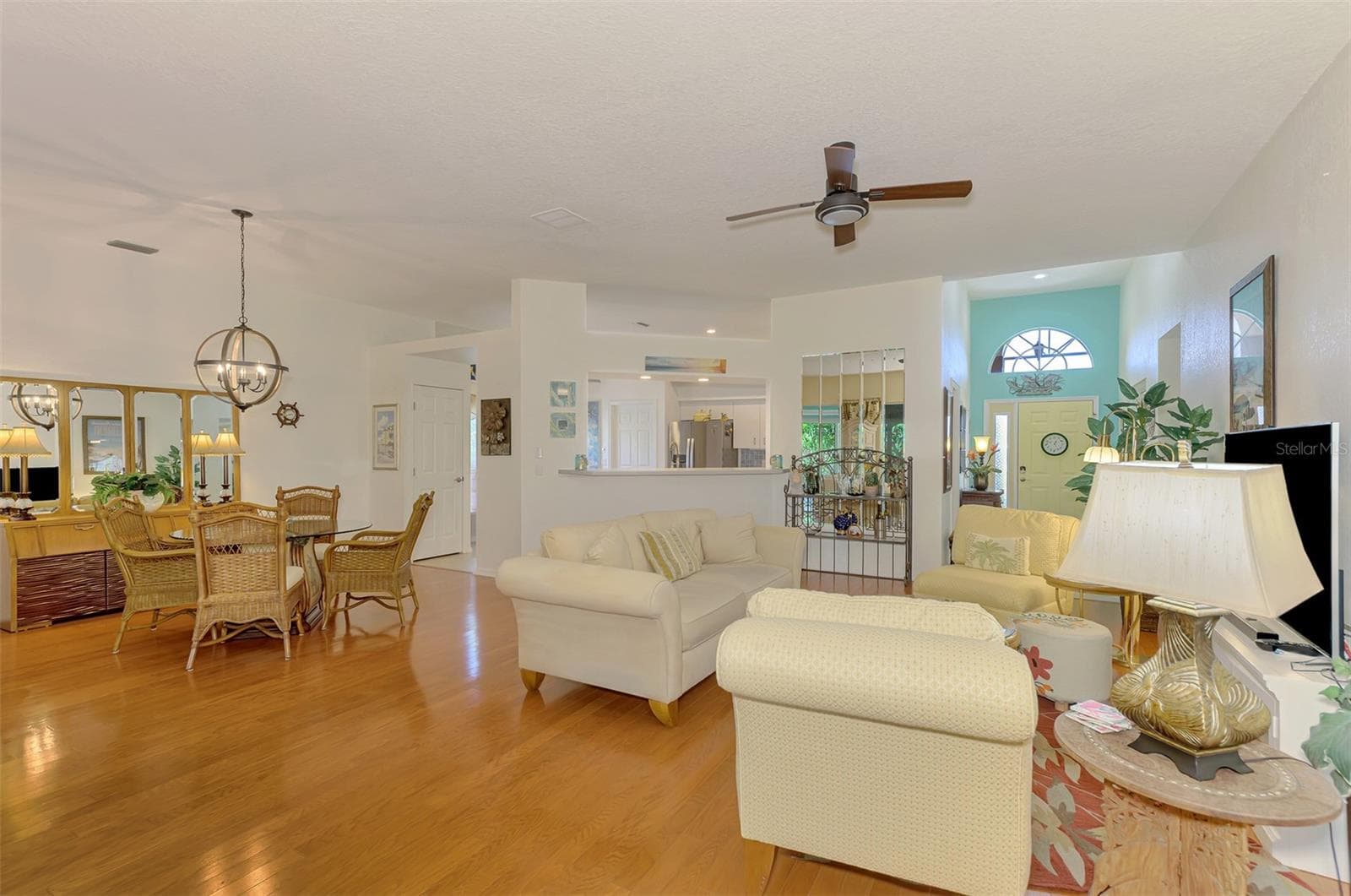 Open Floor Plan - 8252 PARKSIDE DR, ENGLEWOOD