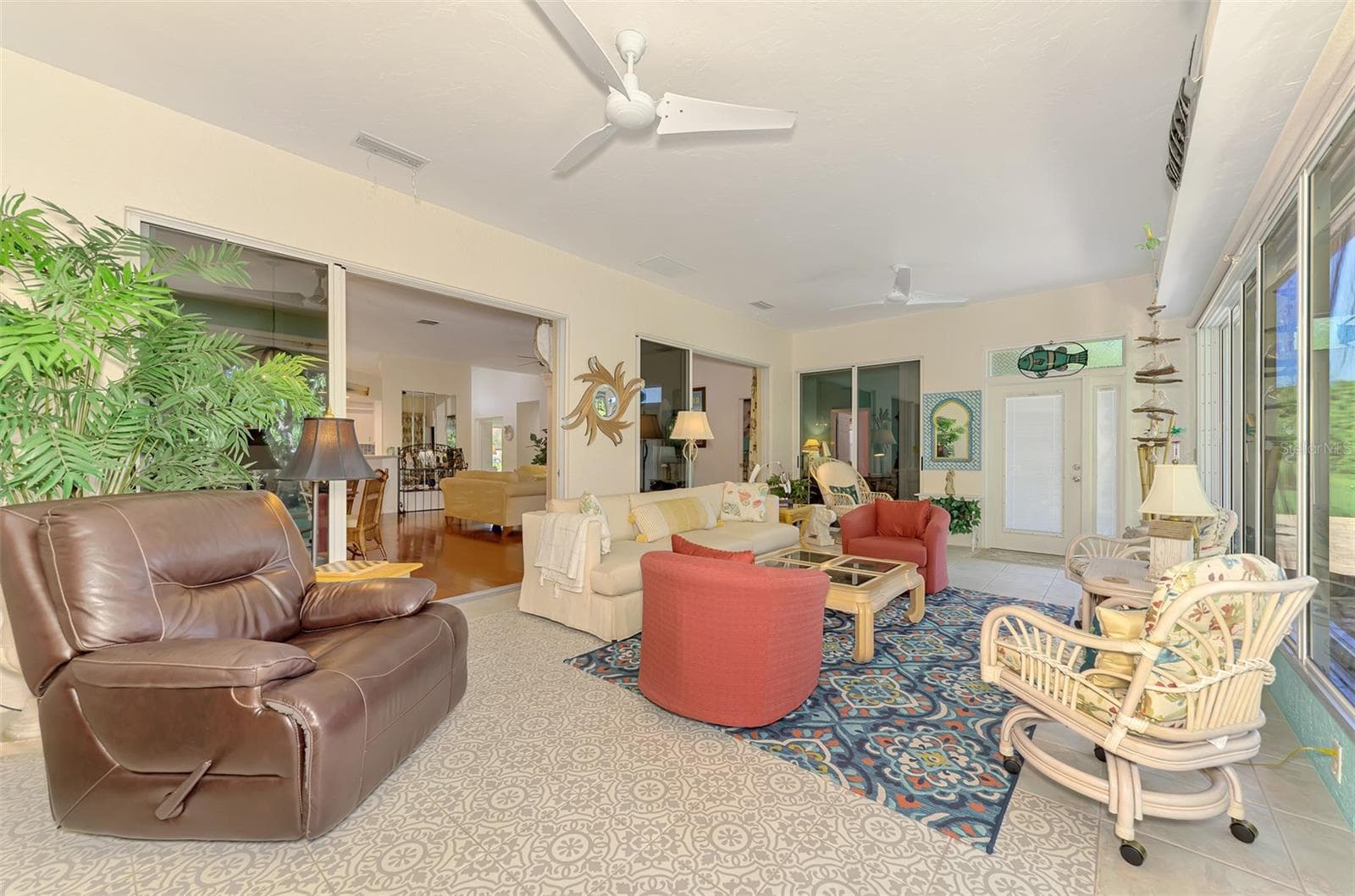 Lanai with plenty of space under A/C - 8252 PARKSIDE DR, ENGLEWOOD