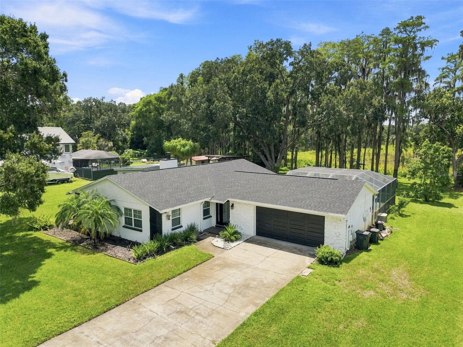 210 LAKE HOBBS RD