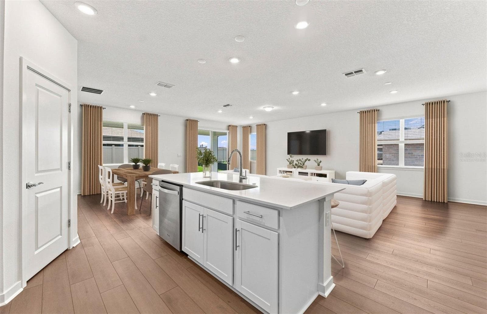 Virtually Staged - Open Kitchen - 33335 HERDS HALLOW WAY, WESLEY CHAPEL