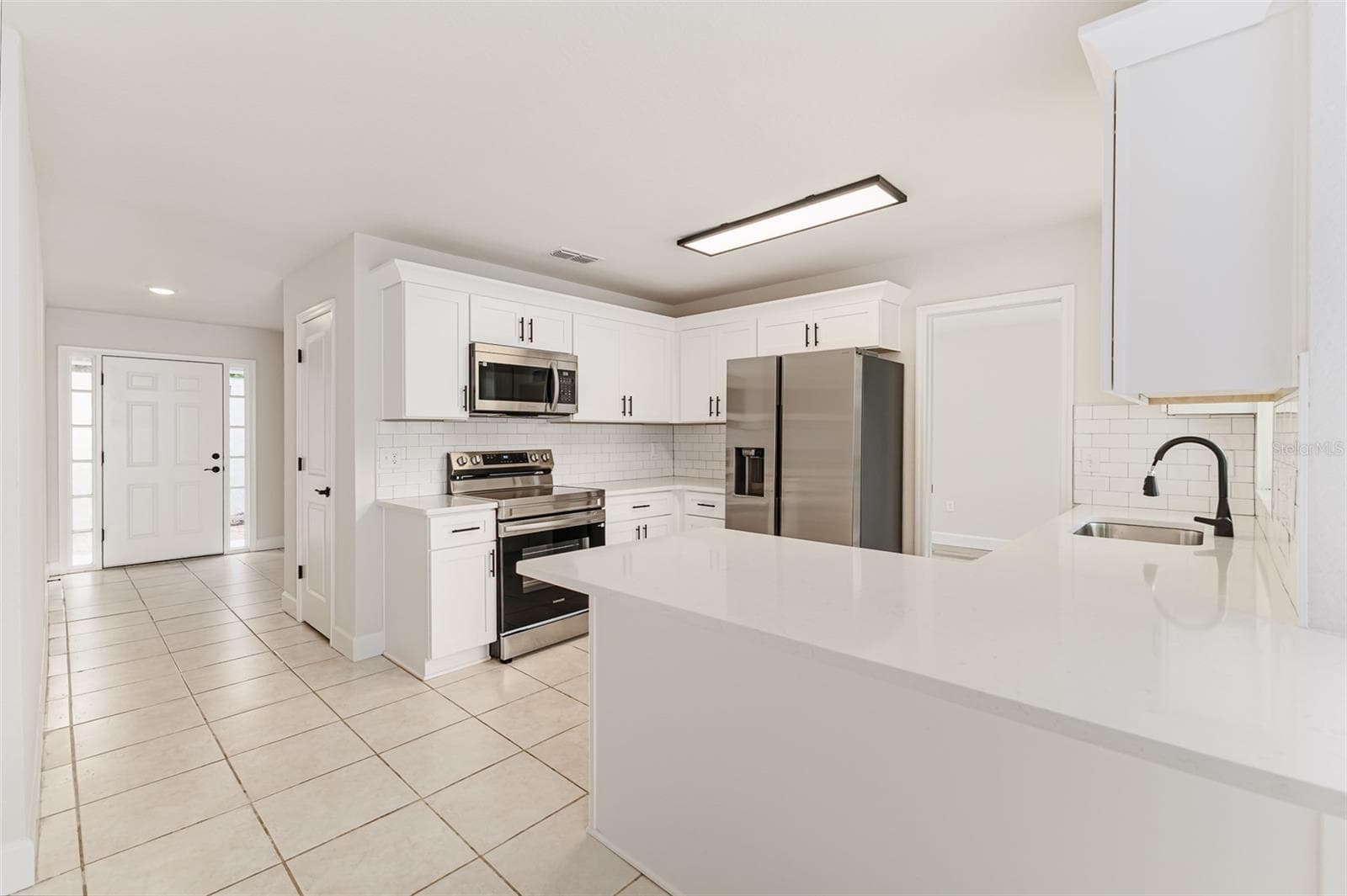 Single Family Residence at 4826 KIMBALL CT W, LAKELAND, photo 4 of 32