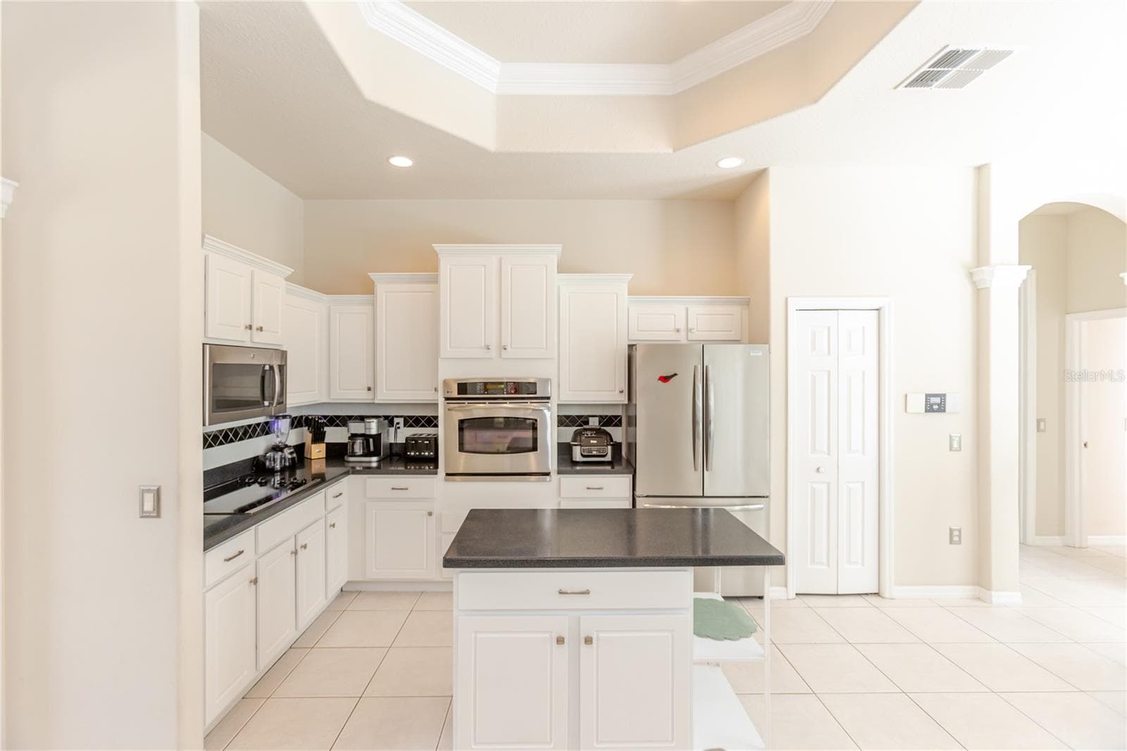 Single Family Residence at 13382 SAGEWATER CT, SPRING HILL, photo 2 of 95