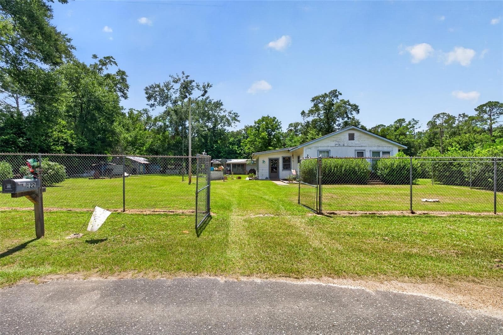 122 HILTY CIR
