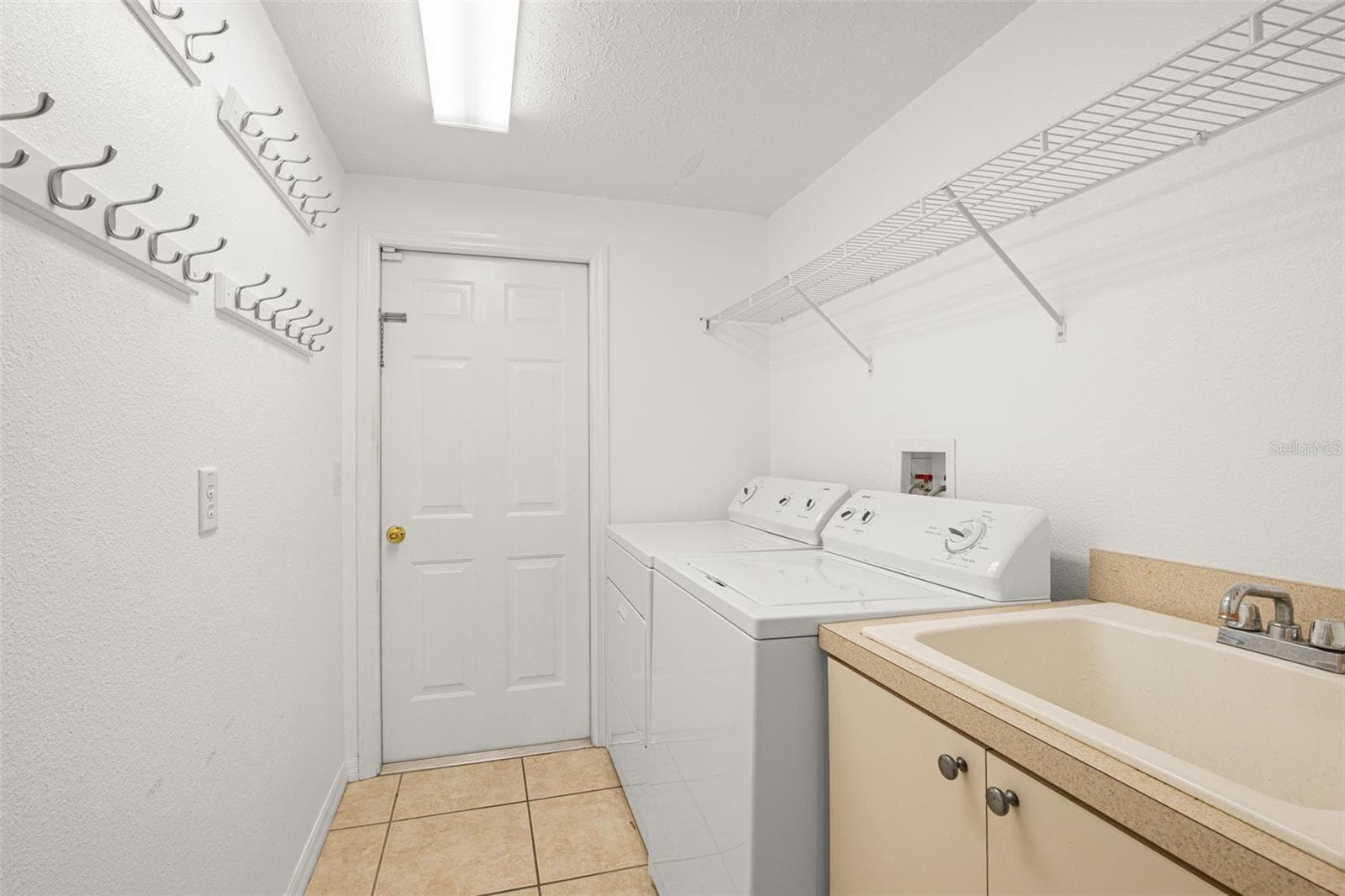 Main Laundry - 7904 OREGOLD DR, NEW PORT RICHEY