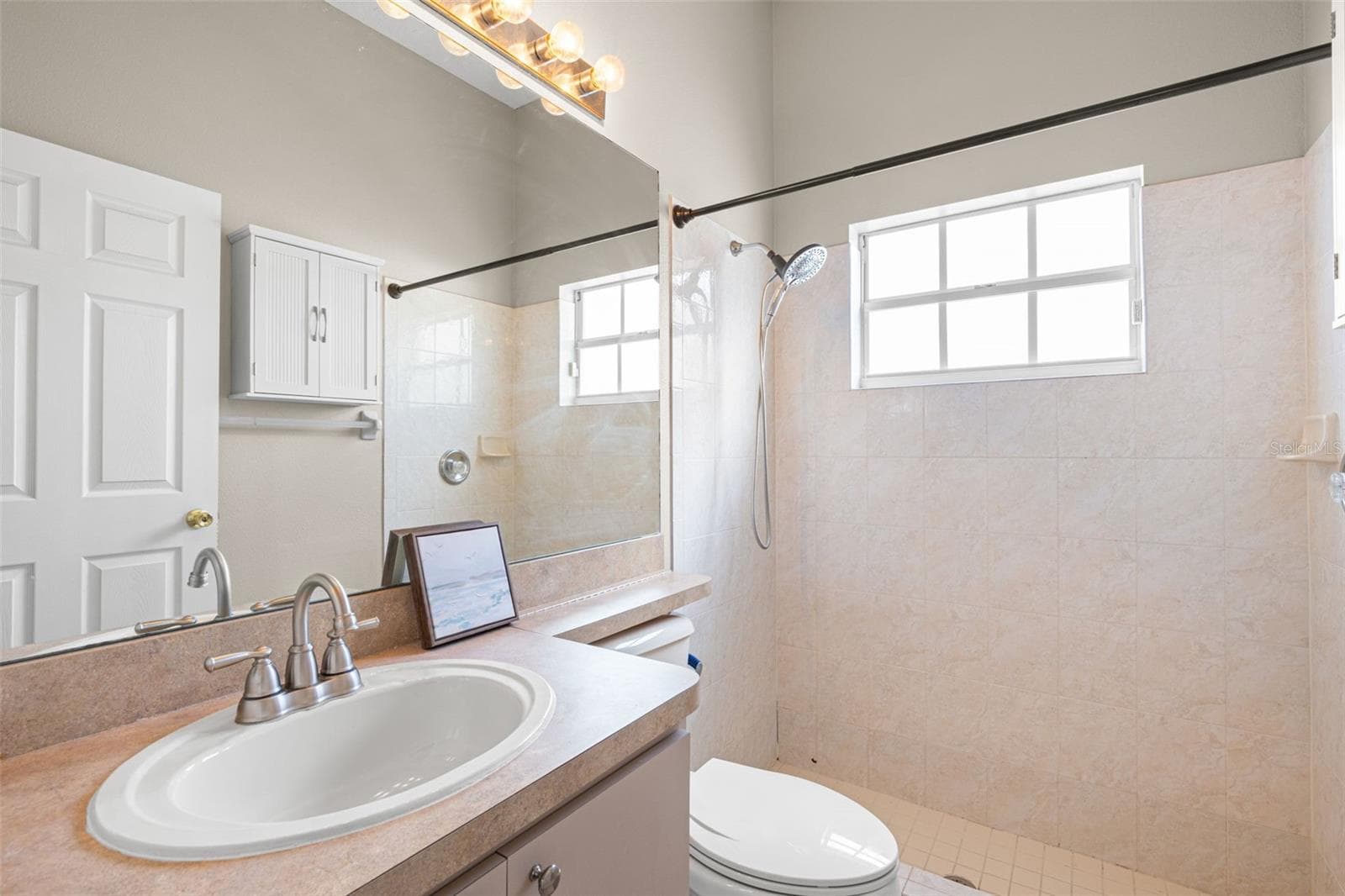 bath 3 (en-suite for bedroom 4) - 7904 OREGOLD DR, NEW PORT RICHEY