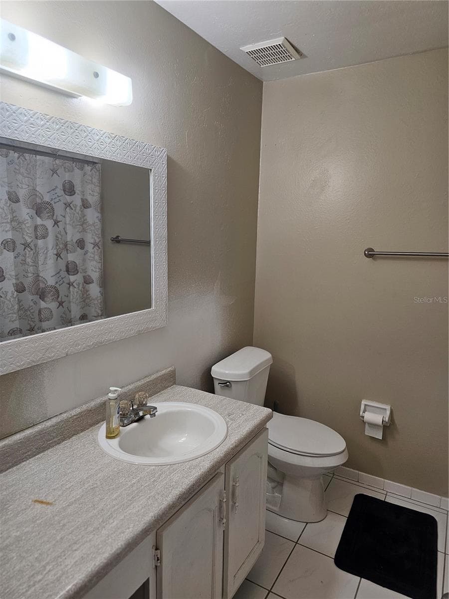 Condominium at 2430 LEMON TREE LN #2I, ORLANDO, photo 9 of 11