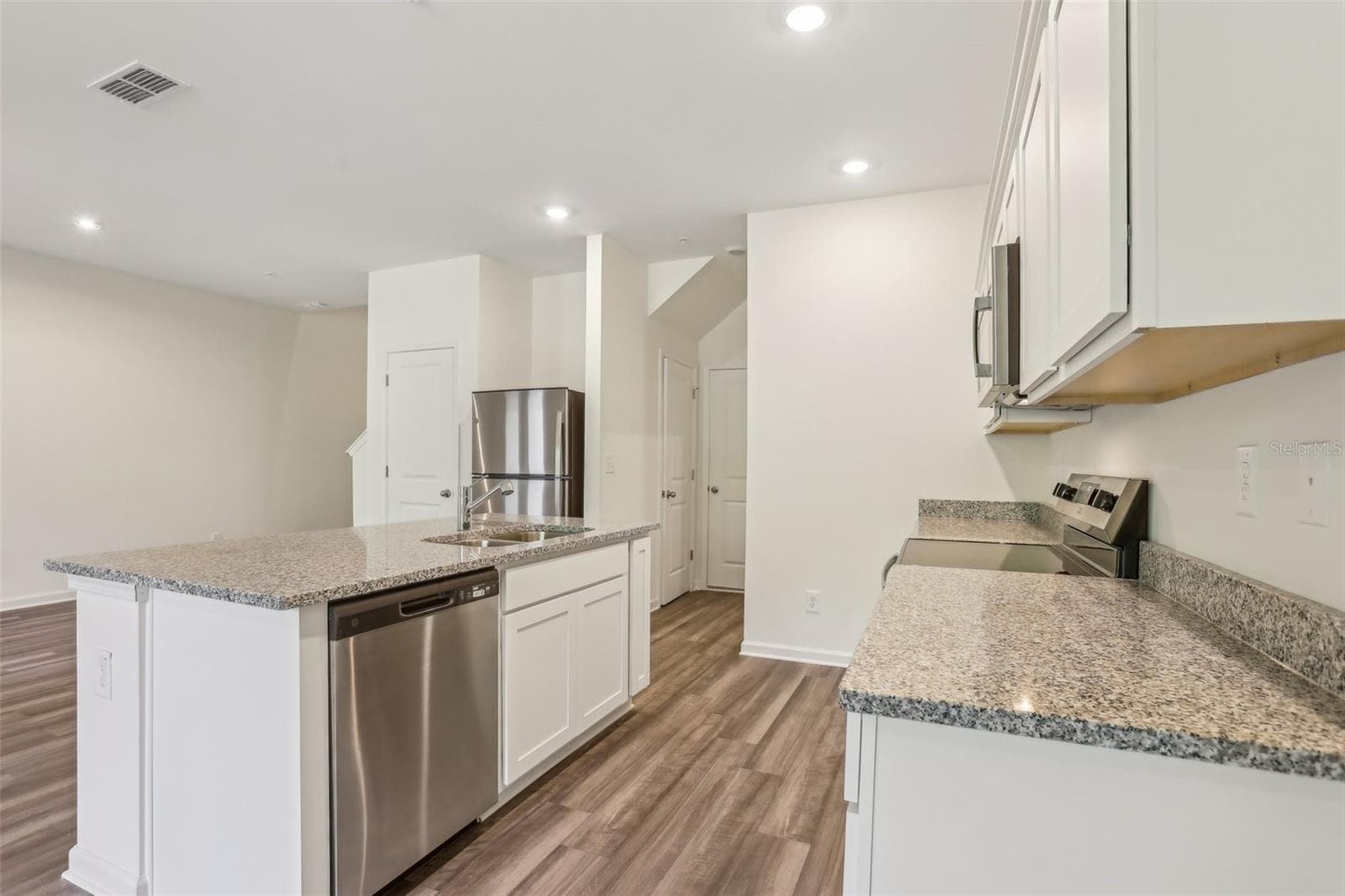 Townhouse at 2568 BROADWING ST, KISSIMMEE, photo 6 of 18