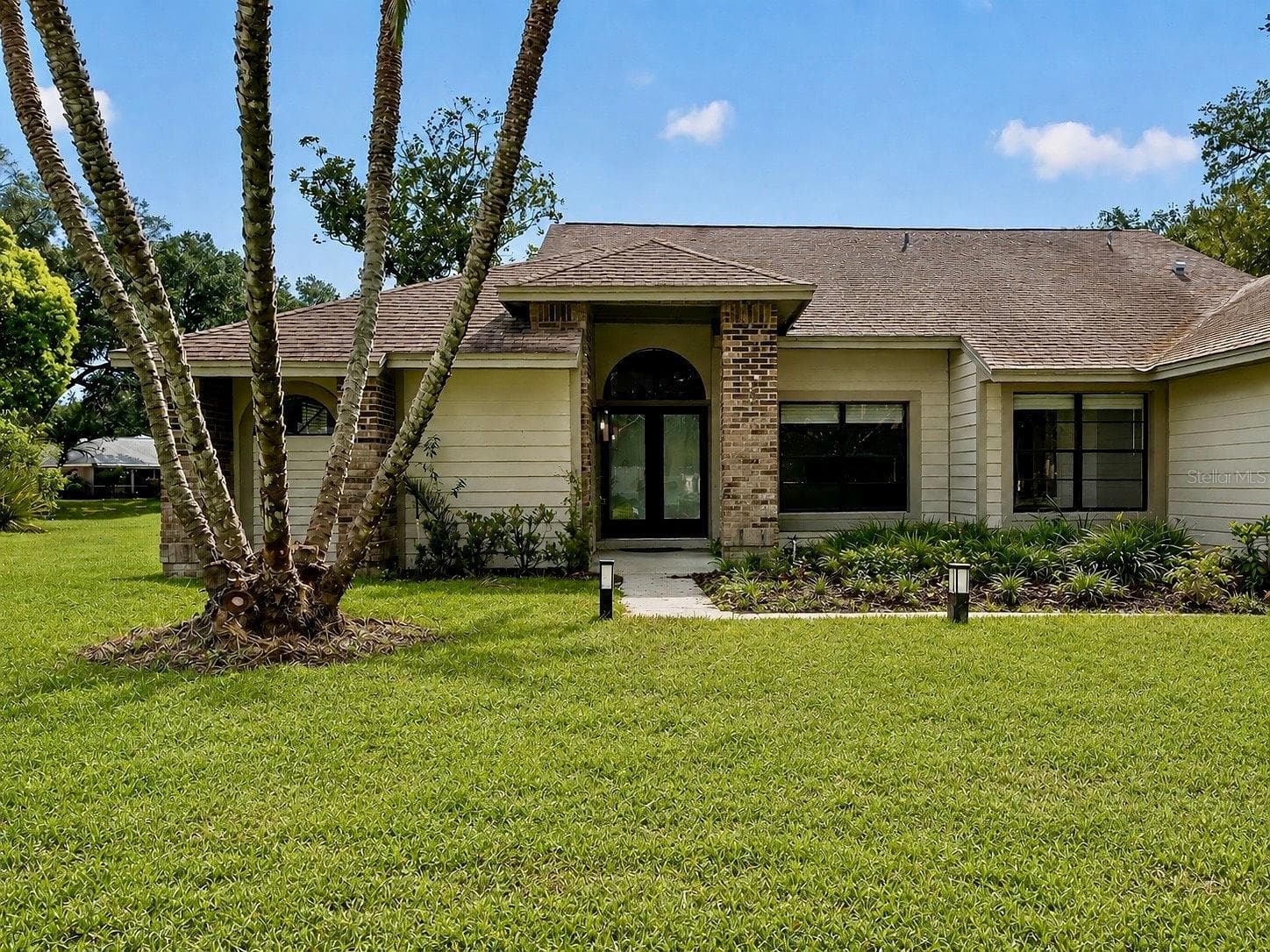 Single Family Residence at 10428 TARA DR, RIVERVIEW, photo 3 of 43