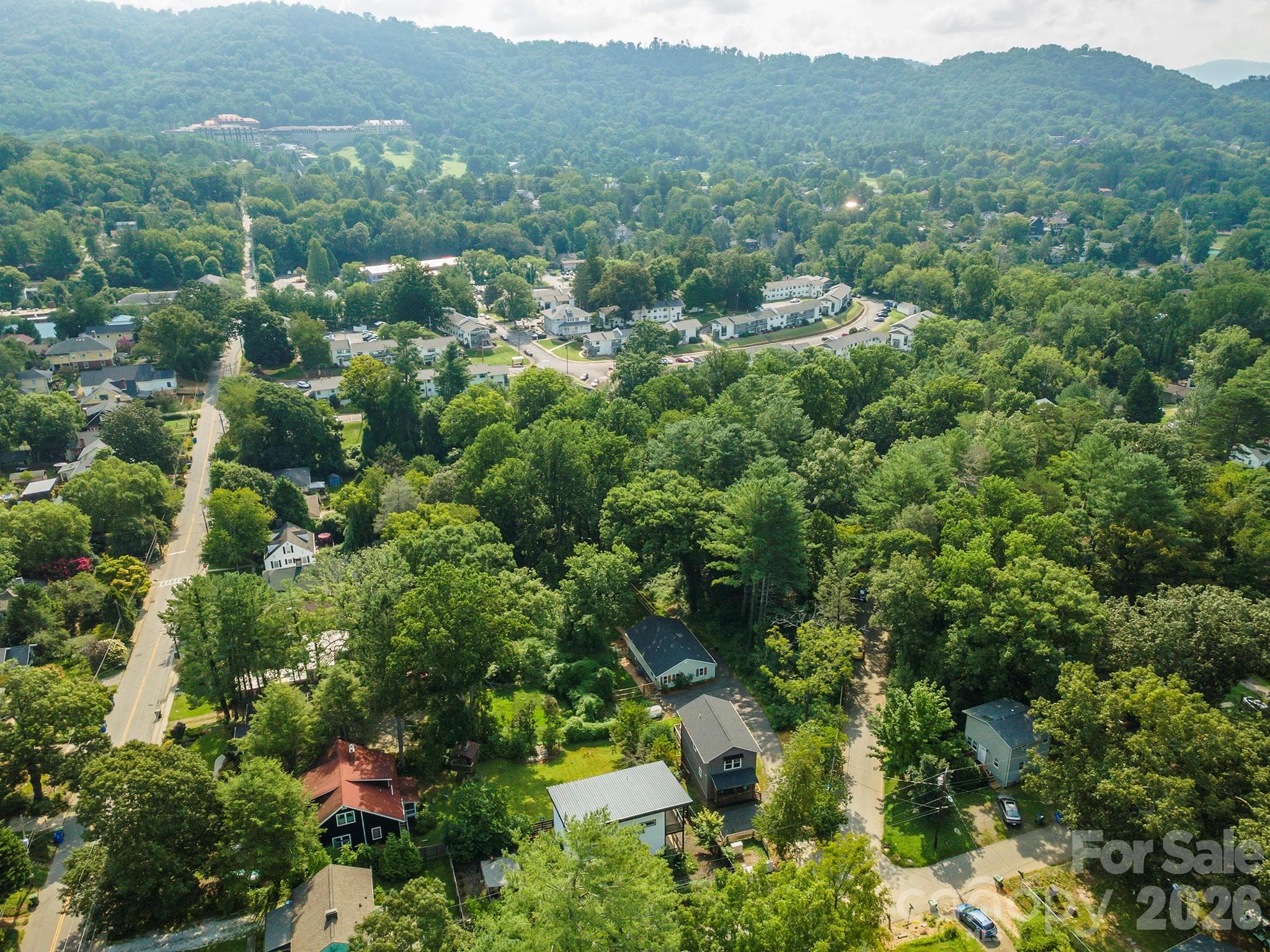 Single Family Residence at 191 Chatham Road, Asheville, photo 39 of 41