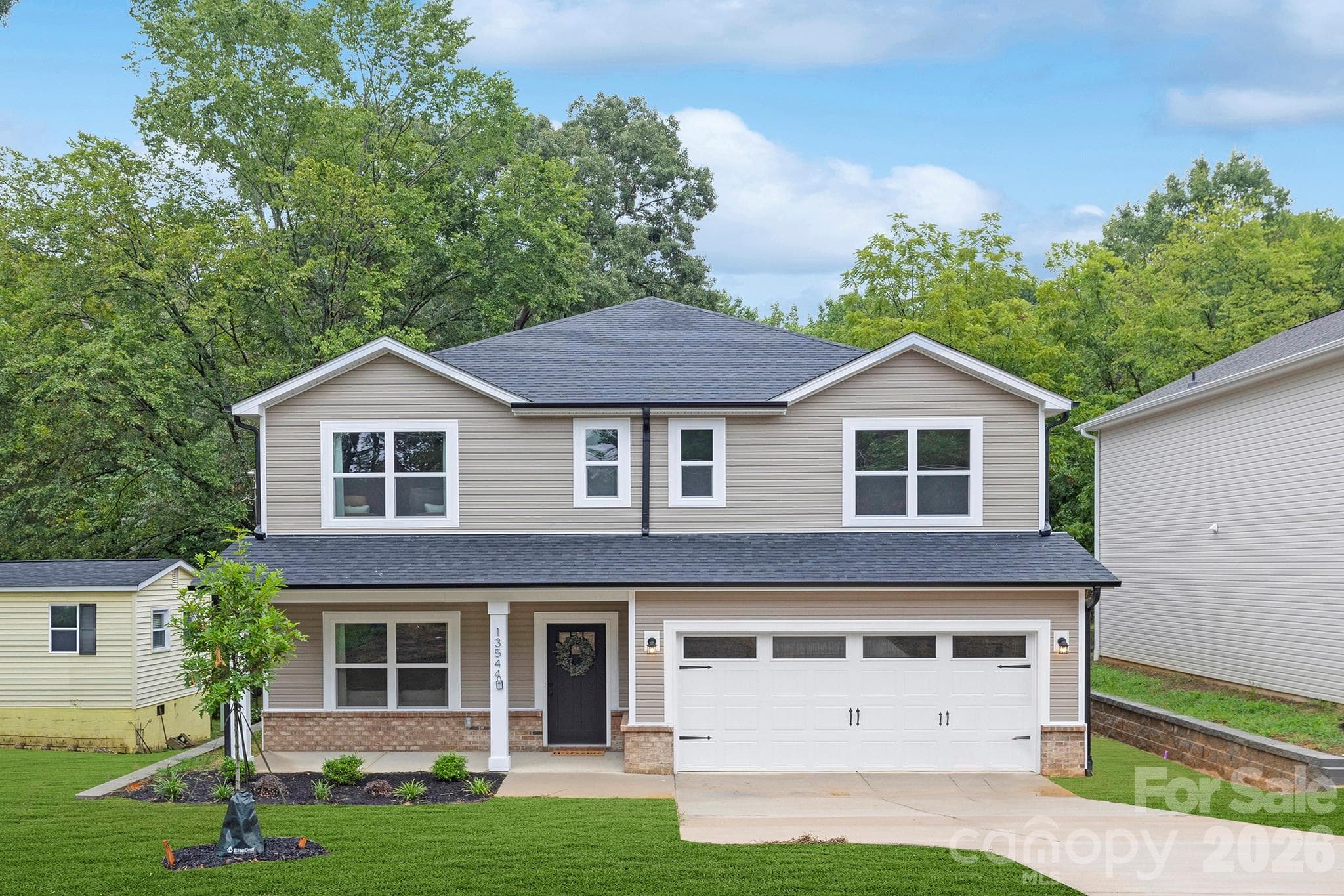 Representative - 5041 San Francisco Circle, Charlotte