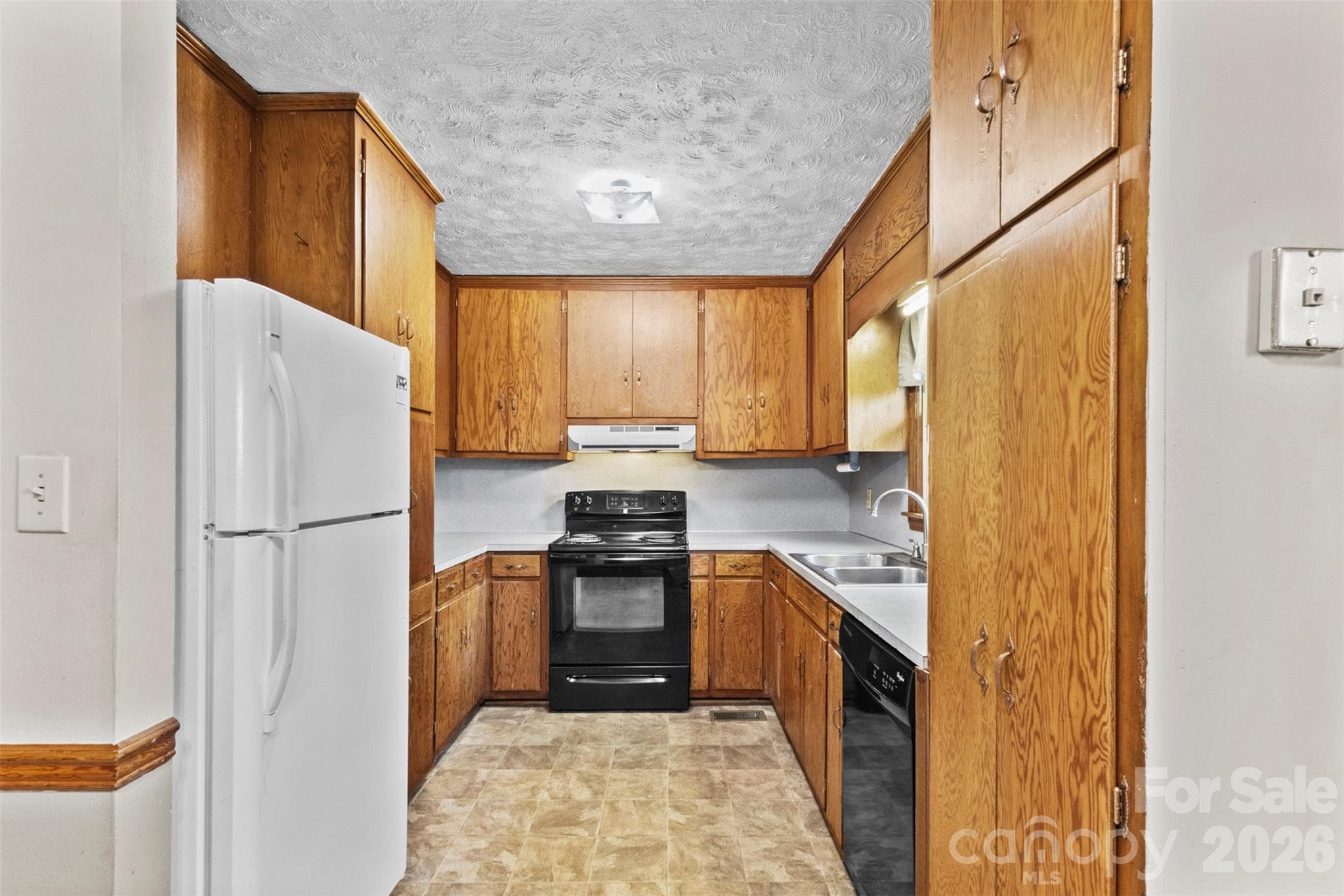 Single Family Residence at 7804 Matthew Miller Road, Vale, photo 8 of 37