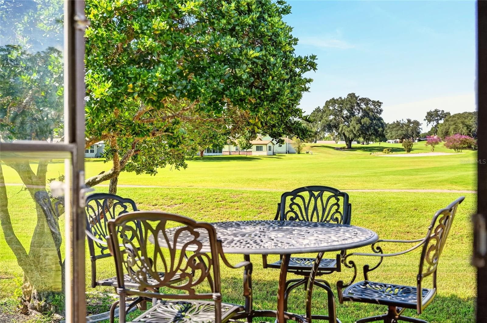Sit out back and enjoy the Views! - 1712 W SCHWARTZ BLVD, THE VILLAGES