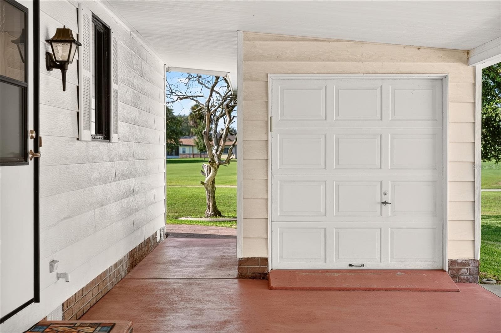 Golf Cart Garage - 1712 W SCHWARTZ BLVD, THE VILLAGES