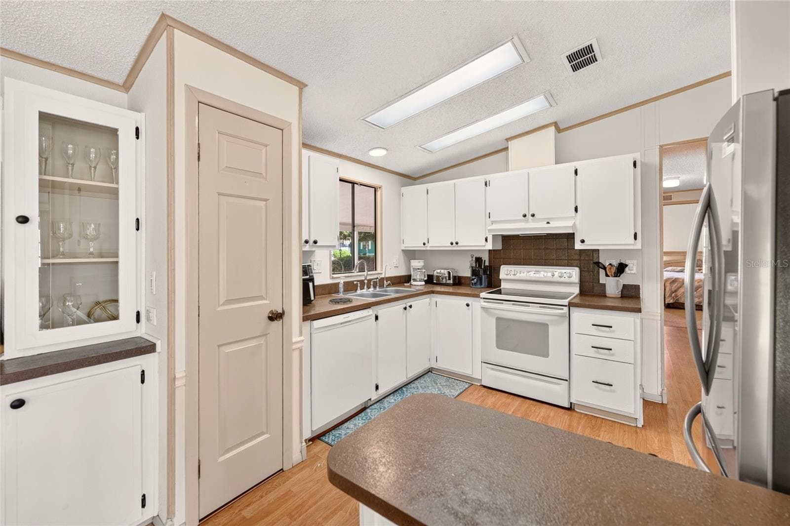 Pantry Closet in Kitchen - 1712 W SCHWARTZ BLVD, THE VILLAGES