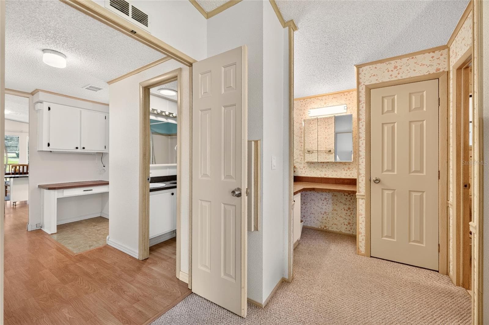 Primary Suite - 1712 W SCHWARTZ BLVD, THE VILLAGES
