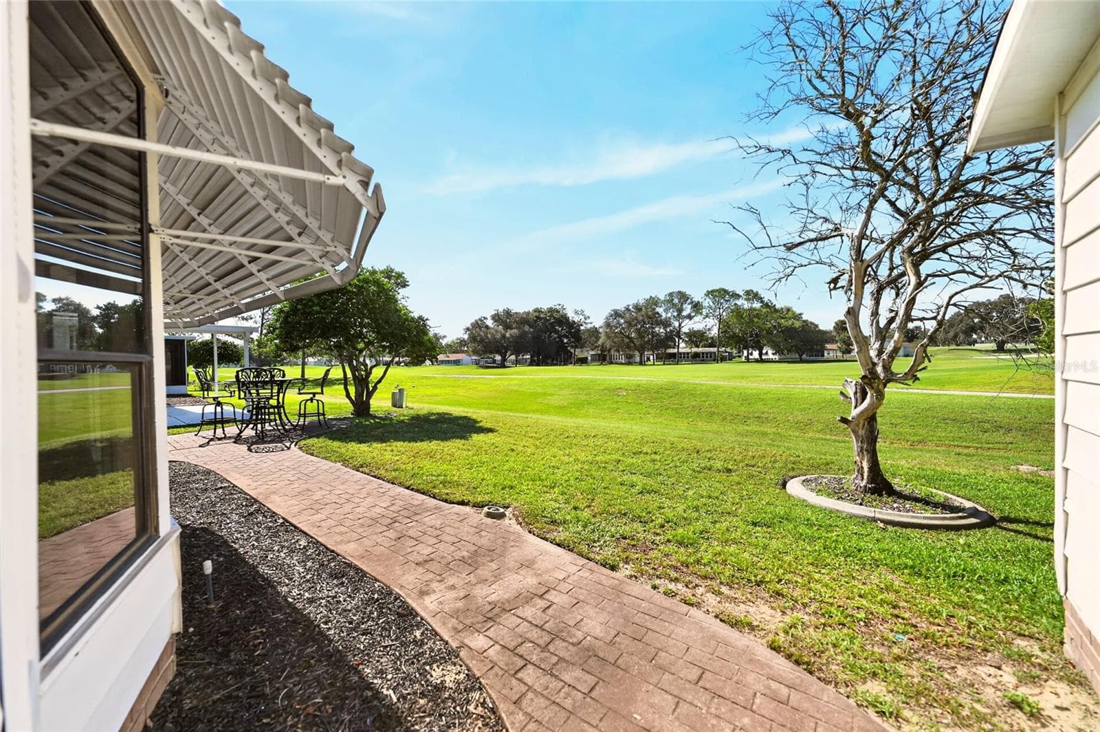 Pavered Back Walkway - 1712 W SCHWARTZ BLVD, THE VILLAGES