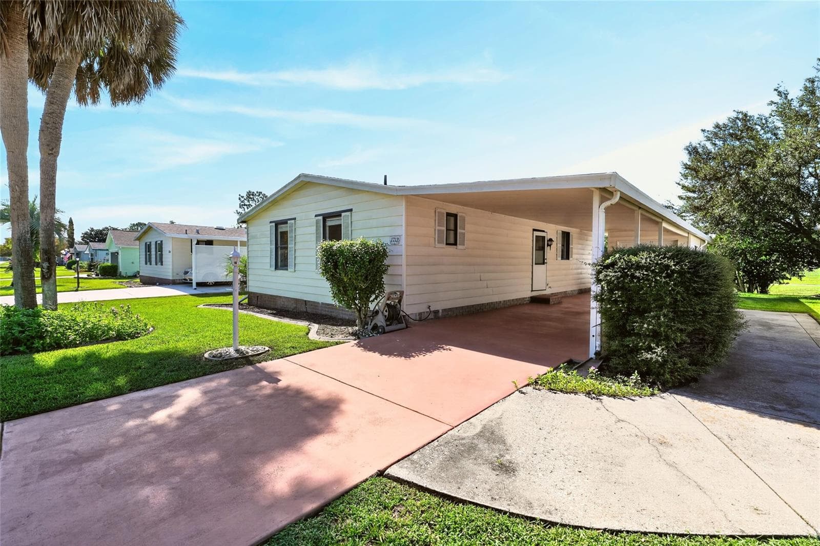 Manufactured Home at 1712 W SCHWARTZ BLVD, THE VILLAGES, photo 64 of 71
