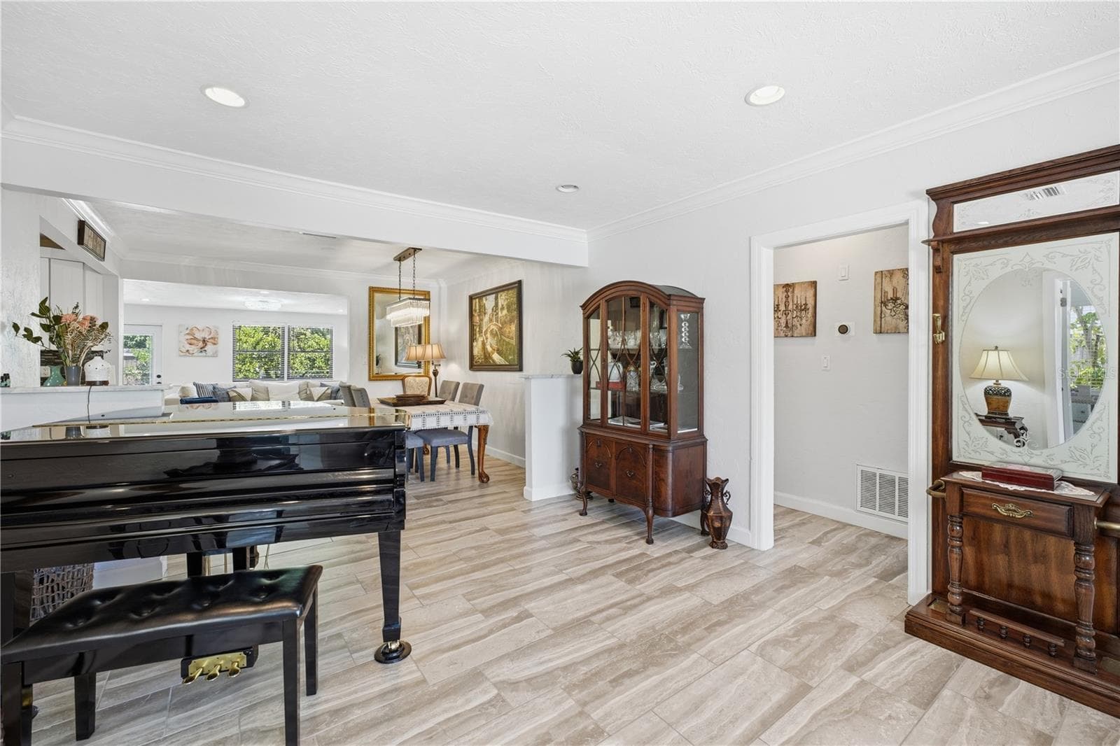 Single Family Residence at 4925 REMINGTON DR, SARASOTA, photo 10 of 38